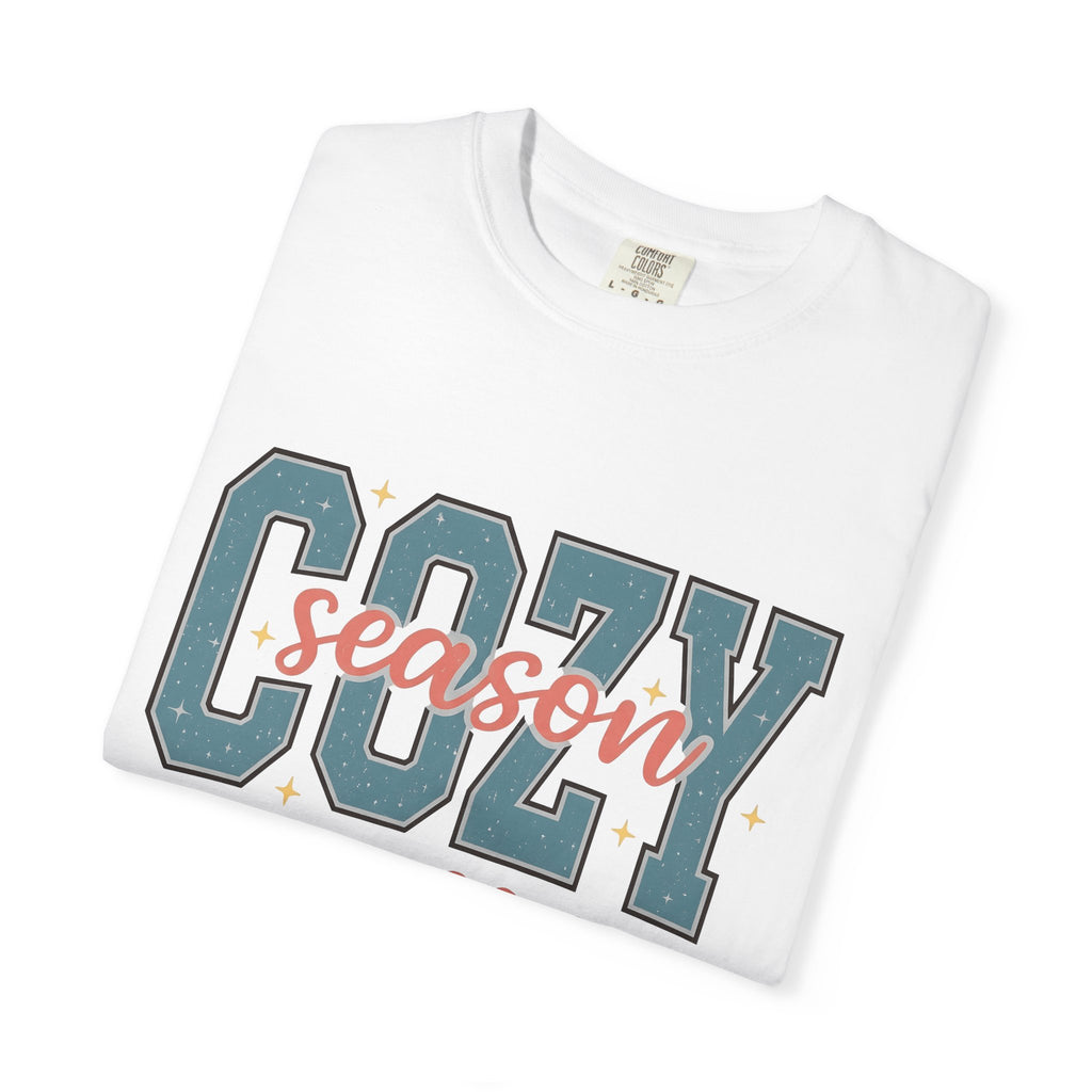 Varsity Text Shirt Holiday Winter Gift Women Collegiate Tee Lettering T-Shirt Christmas Fan Seasonal Graphic Tshirt Retro Stars Tshirt