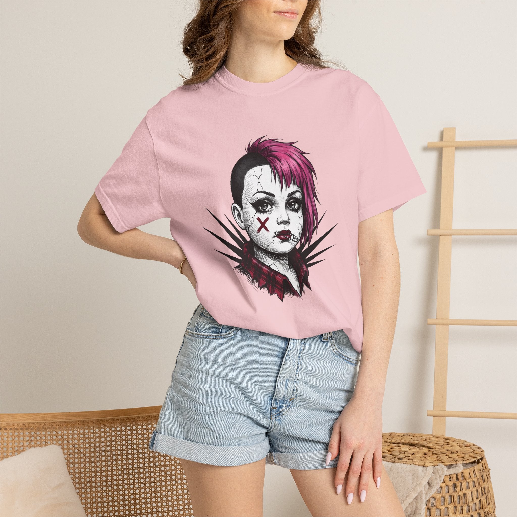 Rebellious Girl Shirt Punk Apparel Gift Women Urban Tee Tomboy T-Shirt Punk Fan Streetwear Tshirt Clothing Graphic Doodle Brooch Tshirt