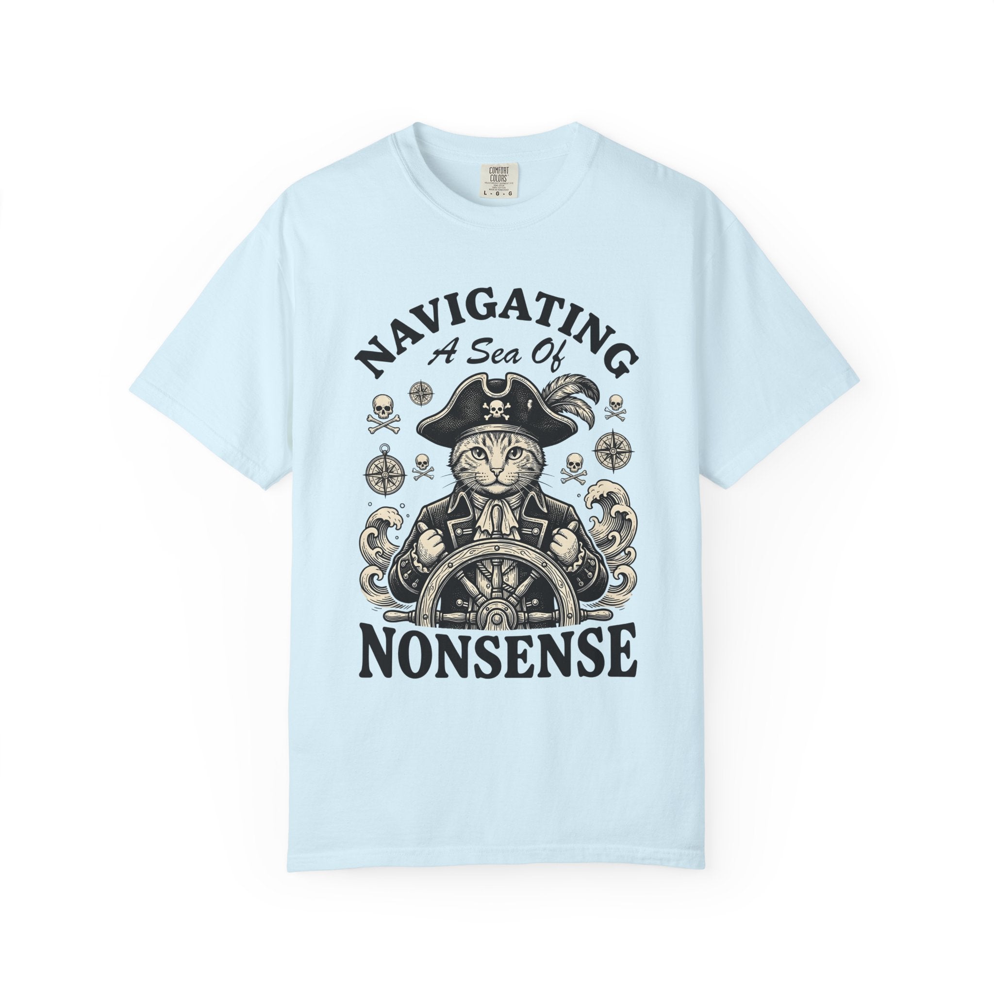 Buccaneer Cat Shirt Cat Comedy Gift Women Retro Tee Pirate Cat T-Shirt Cat Fan Swashbuckler Tshirt Humor Graphic Doodle Ship Helm Tshirt