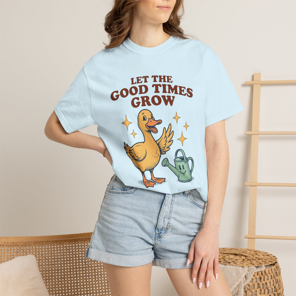 Duck Garden Decor Shirt Gardening Pets Gift Women Farmhouse Tee Duck Statue T-Shirt Gardener Enthusiast Rustic Tshirt Animal Graphic Doodle