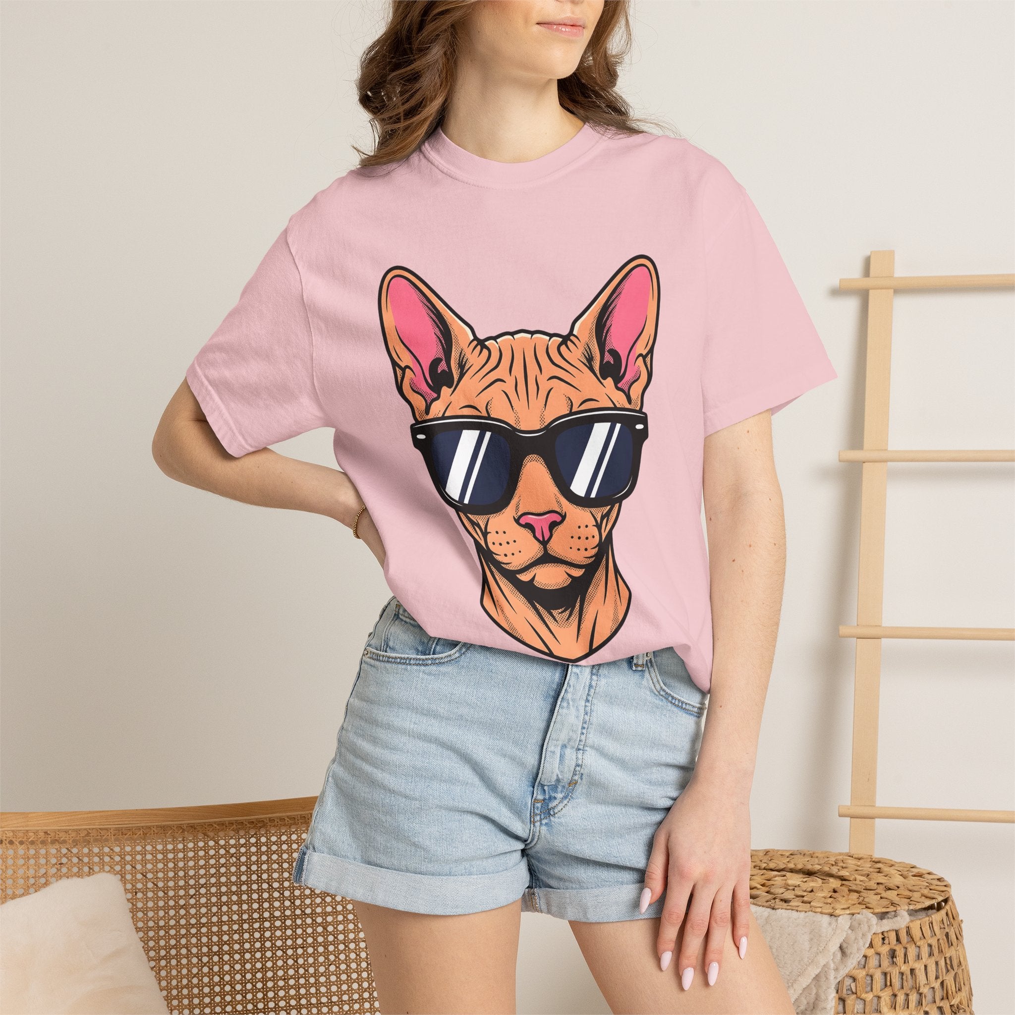 Sphynx Feline Shirt Cat Creatures Gift Women Pop Art Tee Cat T-Shirt Cat Fan Fauvism Tshirt Beast Graphic Old School Sun Glasses Tshirt
