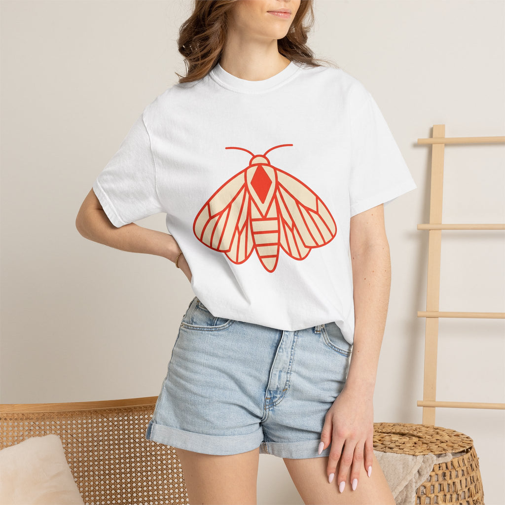 Moth Illustration Shirt Boho Chic Outdoors Gift Women Simple Tee Moth T-Shirt Bohemian Fan Minimalist Tshirt Nature Graphic Contemporary