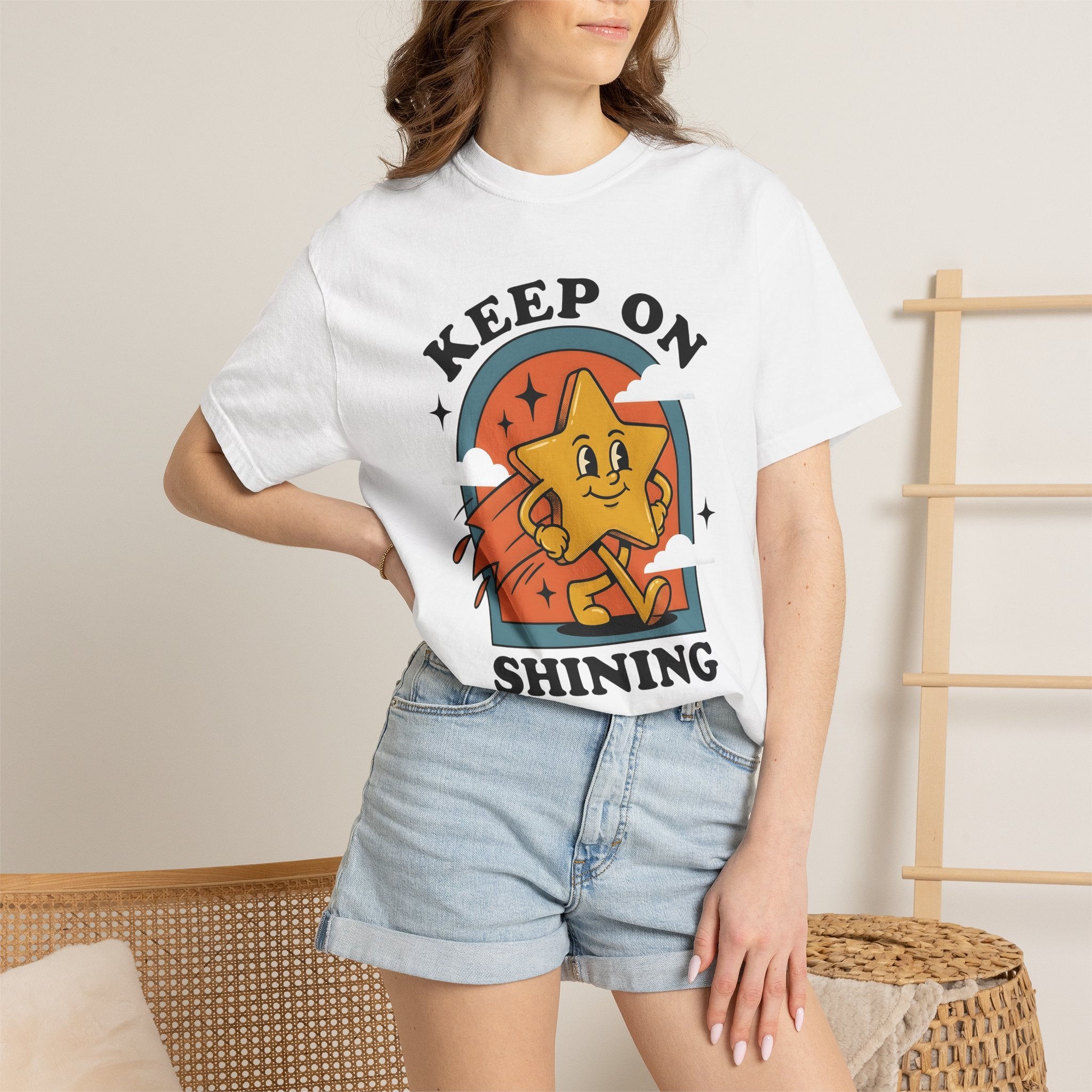 Smiling Star Character Shirt Cute Motivational Gift Women Cartoon Tee Starfish T-Shirt Adorable Fan Comic Tshirt Inspirational Graphic Retro