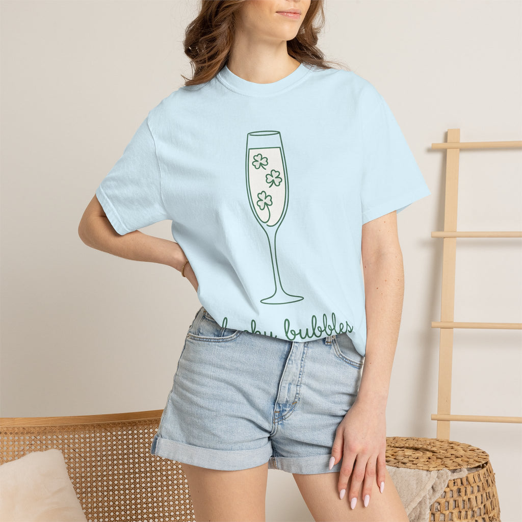 Champagne Flute Shirt St Patrick's Day Celebration Gift Women Simple Tee Champagne Glass T-Shirt Irish Fan Minimalist Tshirt Party Graphic
