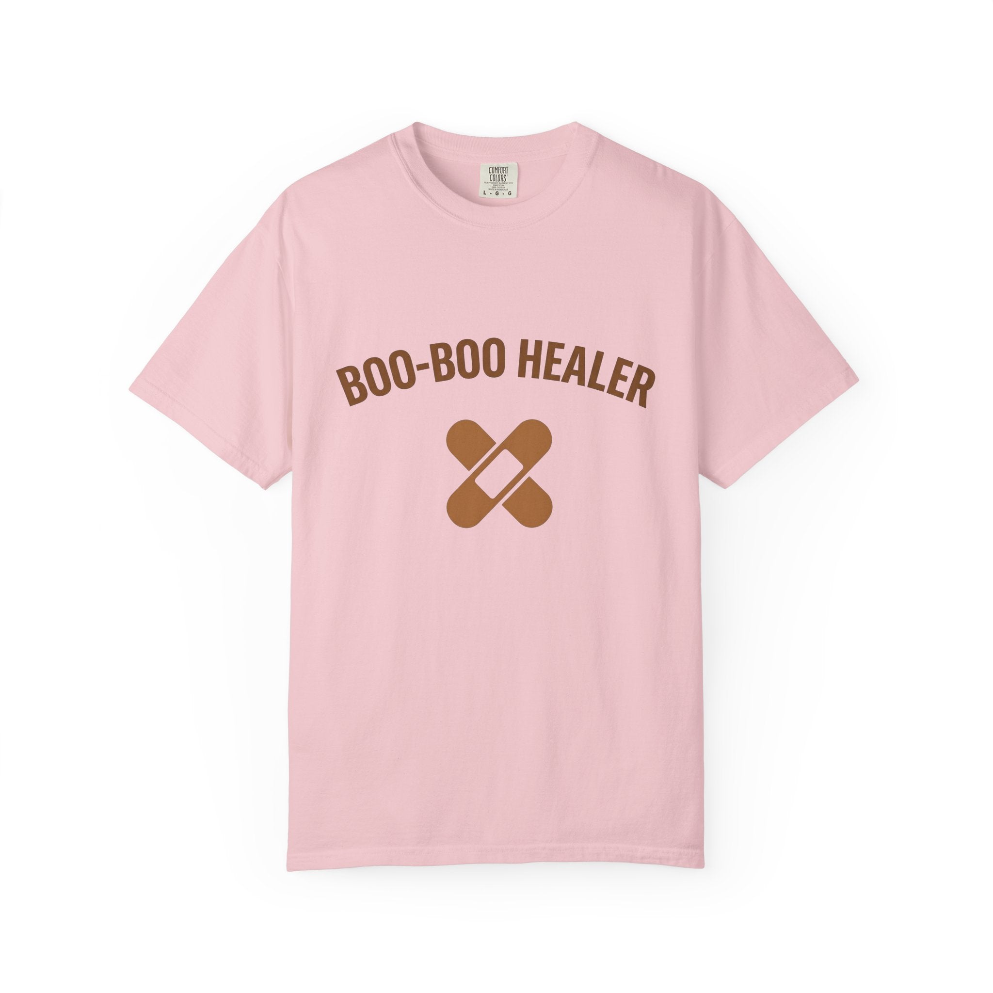Bandage Graphic Shirt Moms Nurse Gift Women Playful Tee Bandage T-Shirt Mom Enthusiast Whimsical Tshirt Healthcare Graphic Minimalist