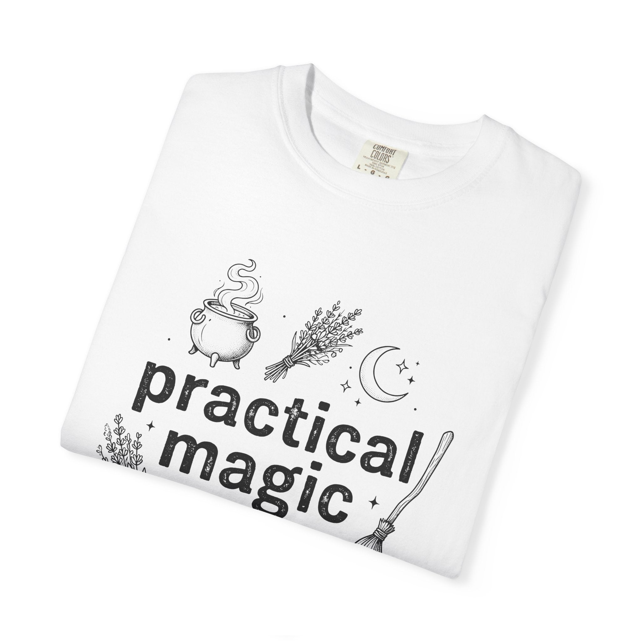 Witchcraft Tools Shirt Witch Halloween Gift Women Boho Tee Magical Items T-Shirt Pagan Fan Bohemian Tshirt Spooky Graphic Vintage Cauldron