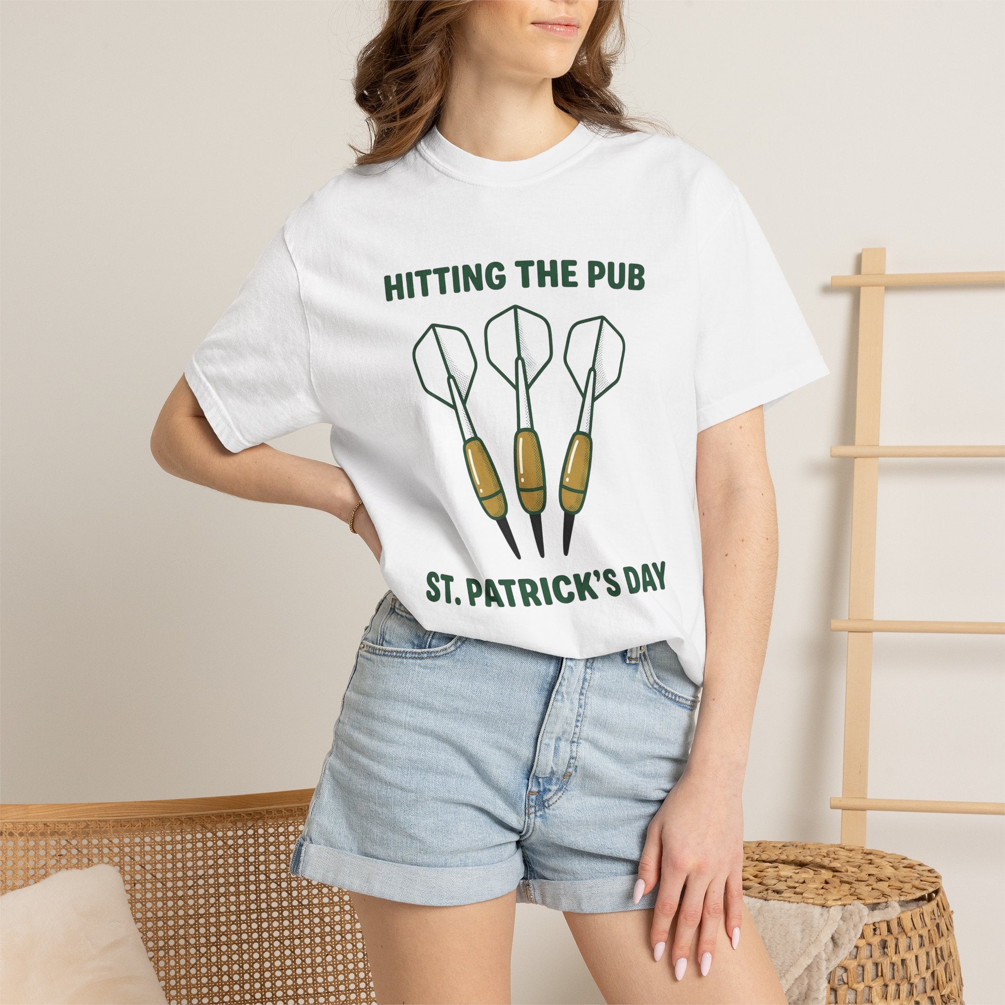 Dart Players Shirt St Patrick's Day Cocktails Gift Women Line Art Tee Darts T-Shirt Irish Fan Minimalist Tshirt Cocktail Graphic Distressed