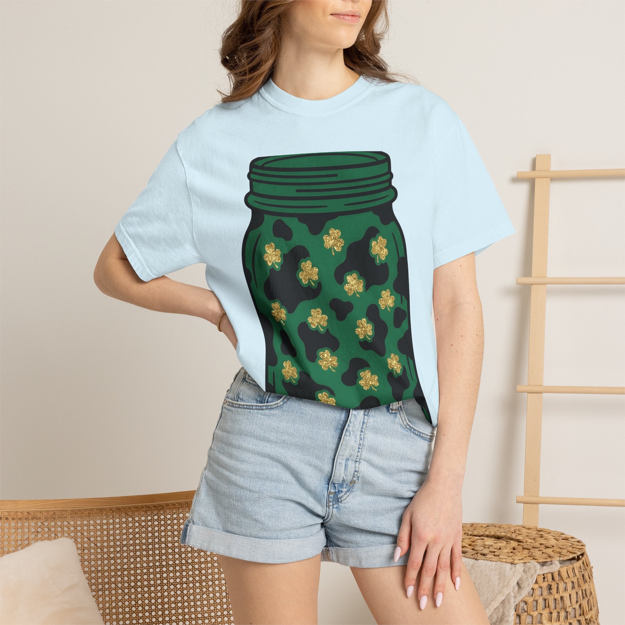 Shamrock Jar Shirt St Patricks Day Luck Gift Women Glitter Tee Mason Jar T-Shirt St Patricks Fan Sparkly Tshirt Fortune Graphic Retro Clover