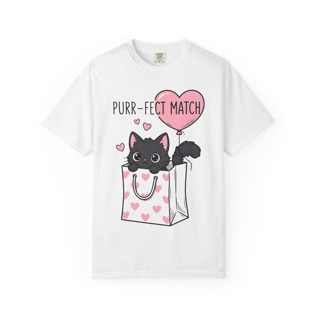 Black Cat Shirt St. Valentines Day Animals Gift Women Whimsical Tee Kitty T-Shirt Valentines Fan Cartoon Tshirt Creature Graphic Line Art