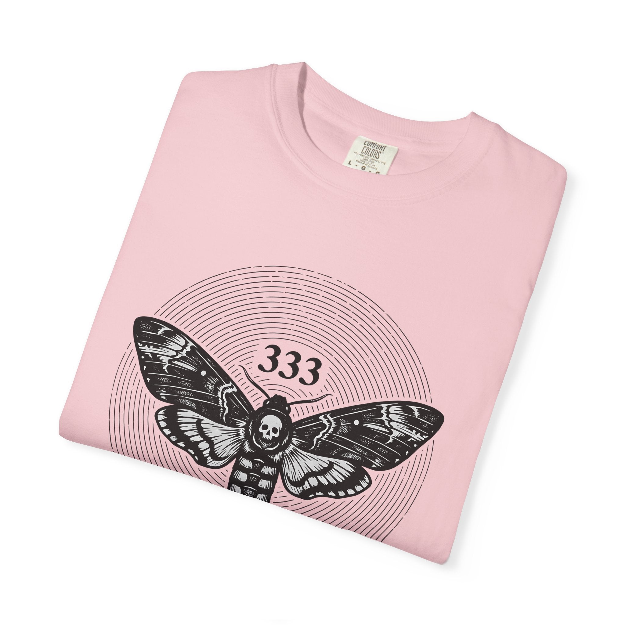 Death Bug Shirt Halloween Supernatural Gift Women Horror Tee Beetle T-Shirt Halloween Fan Macabre Tshirt Paranormal Graphic Hand Drawn
