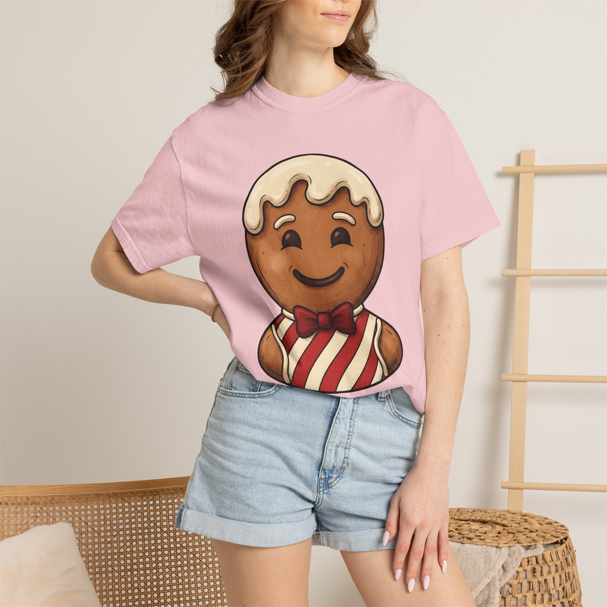 Gingerbread Man Shirt Christmas Food Gift Women Cute Tee Cookie T-Shirt Holiday Fan Gingerbread Tshirt Bakery Graphic Cartoon Bow Tie Tshirt