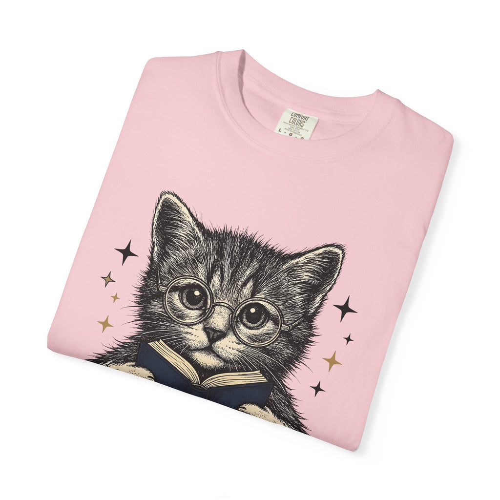 Cat Reading Shirt Cat Novels Gift Women Cartoon Tee Kitten T-Shirt Feline Fan Comic Tshirt Book Graphic Antique Reading Glasses Tshirt