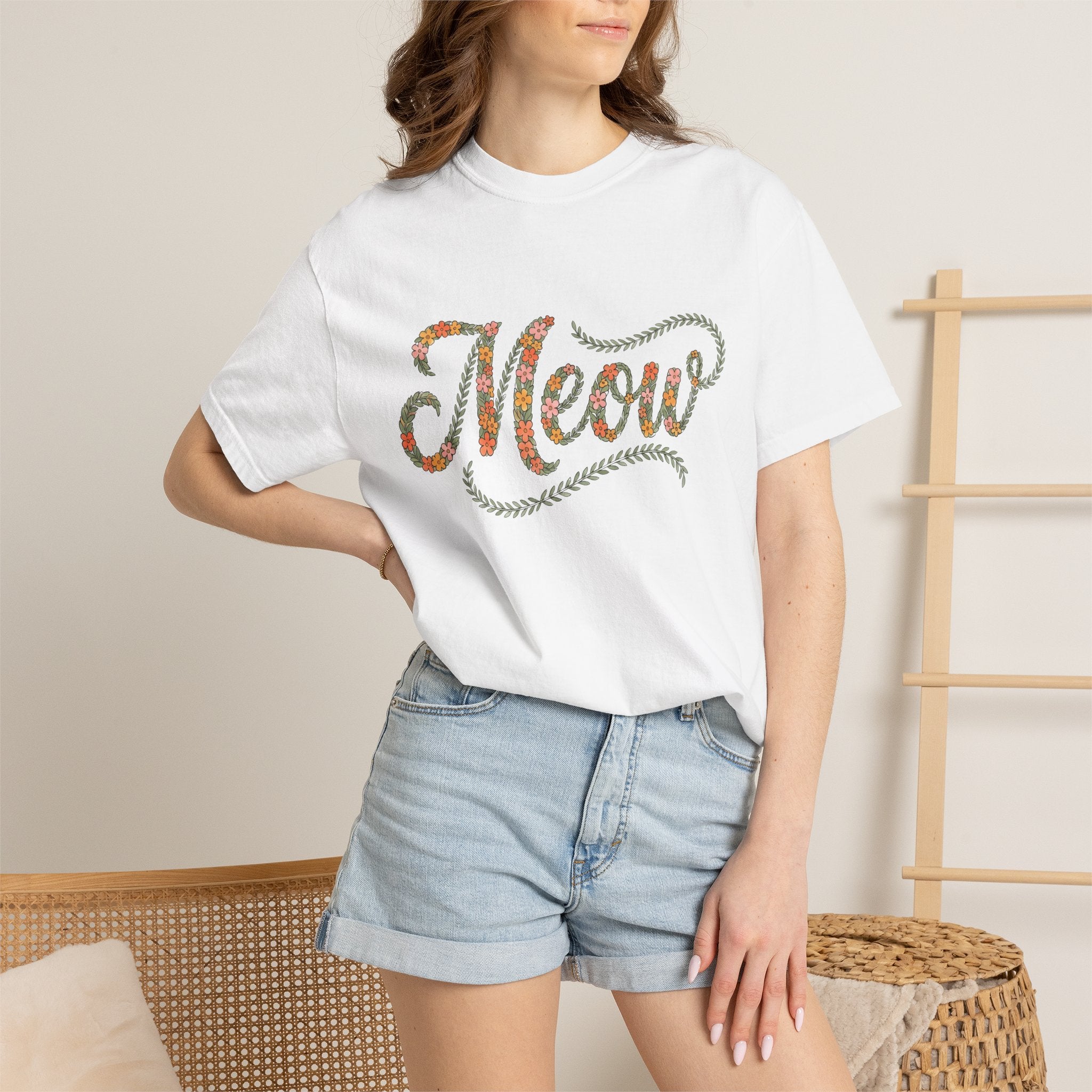 Flower Lettering Shirt Cat Blossoms Gift Women Sketch Tee Typography T-Shirt Cat Lady Feline Fan Hand Drawn Tshirt Floral Graphic Retro