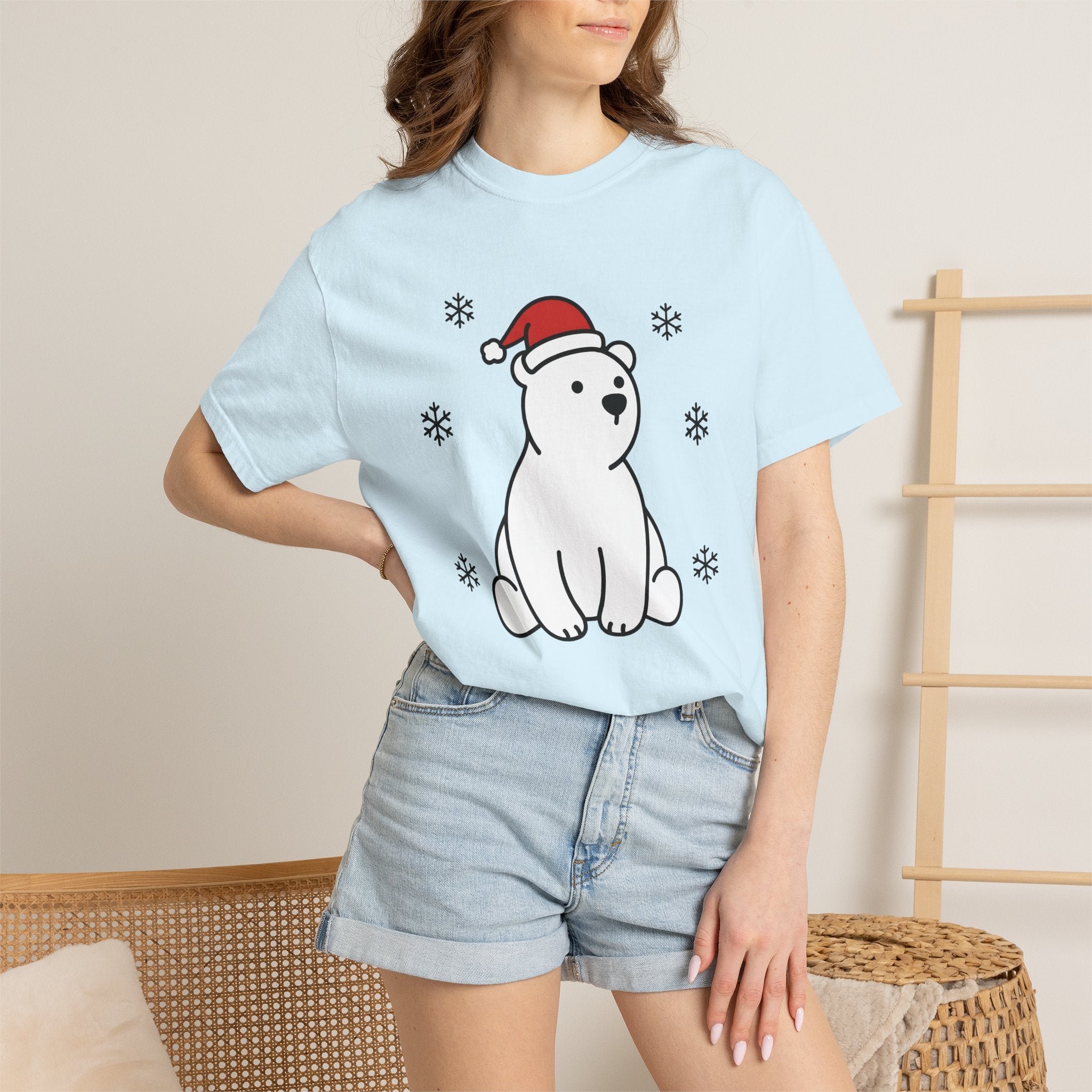 Arctic Bear Shirt Christmas Wildlife Gift Women Adorable Tee Polar Bear T-Shirt Xmas Fan Cute Tshirt Animal Graphic Simple Ice Crystals