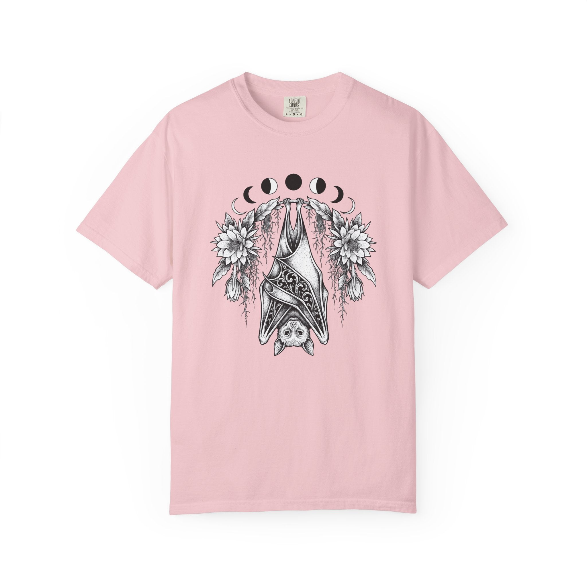 Bat Flower Shirt Halloween Magic Gift Women Dark Art Tee Black Bat T-Shirt Horror Fan Gothic Tshirt Mystical Graphic Retro Lunar Phases