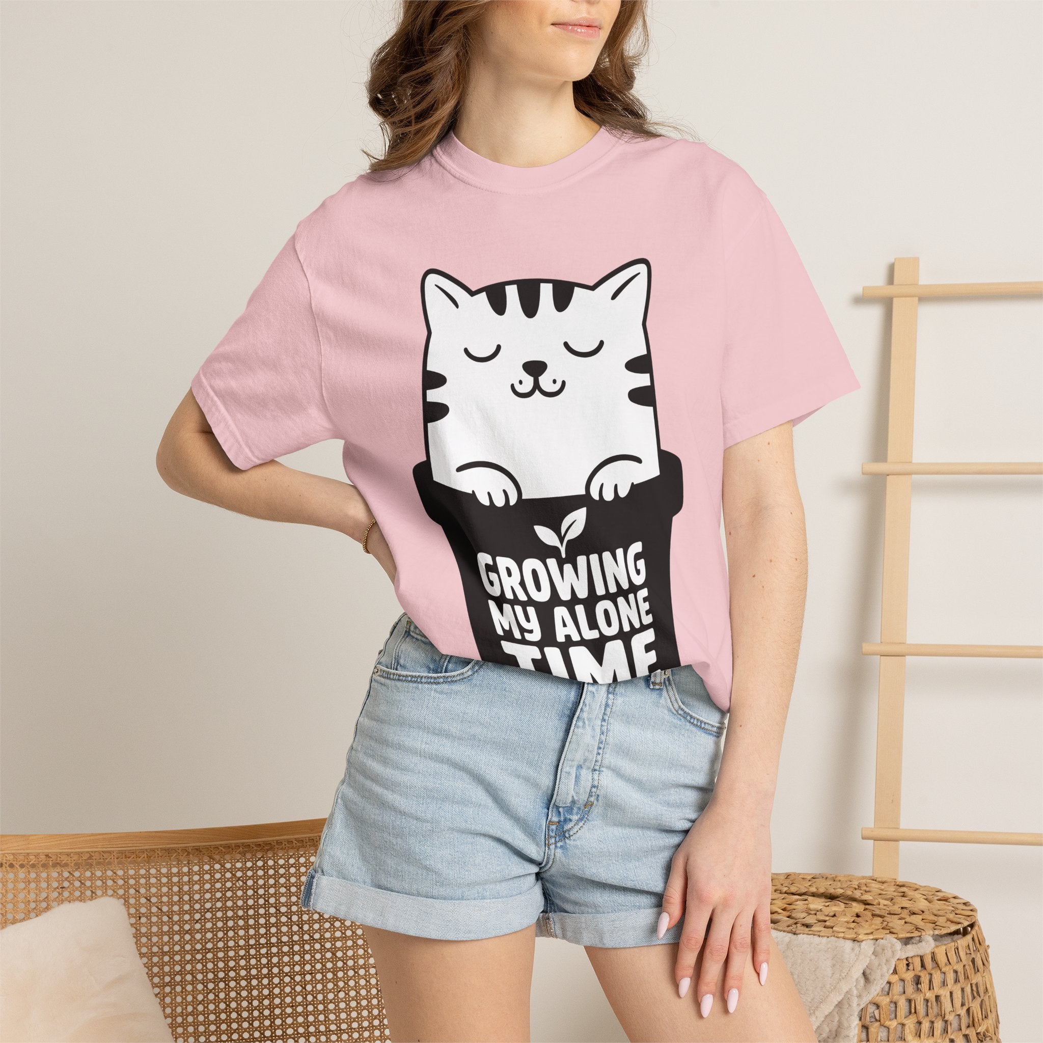 Kitten Pot Shirt Cat Shy Gift Women Adorable Tee Kitten T-Shirt Cat Fan Cute Tshirt Introvert Graphic Simple Greenery Tshirt