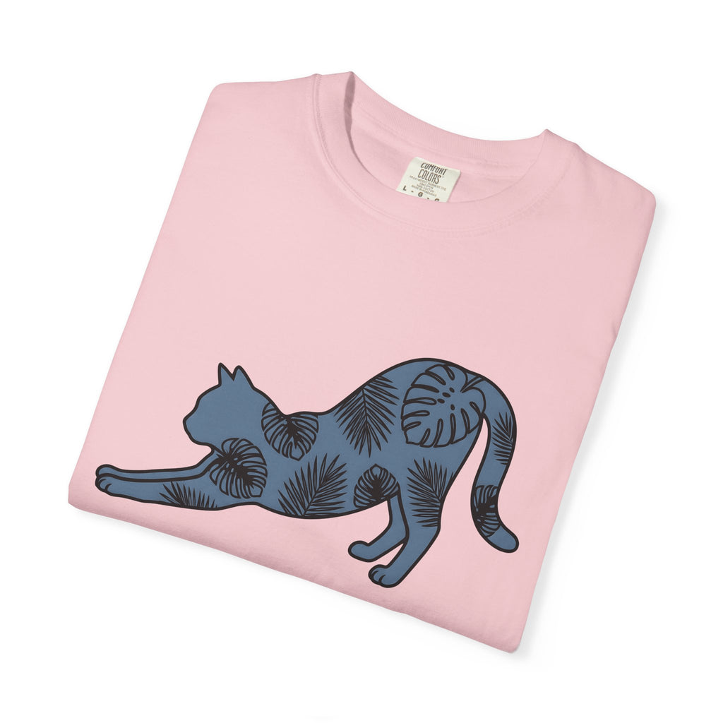 Stretching Kitten Shirt Cat Wildlife Gift Women Floral Tee Kitten T-Shirt Cat Fan Fancy Tshirt Wildlife Graphic Simple Palm Leaves Tshirt