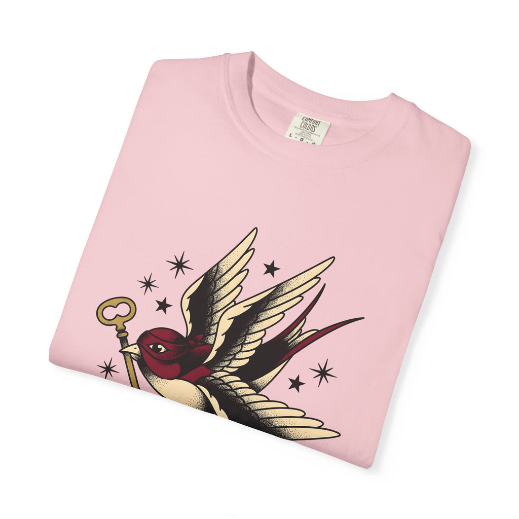 Swallow Shirt St. Valentines Day Romance Gift Women Old School Tee Barn Swallow T-Shirt Valentine Fan Vintage Tshirt Love Graphic Retro Lock