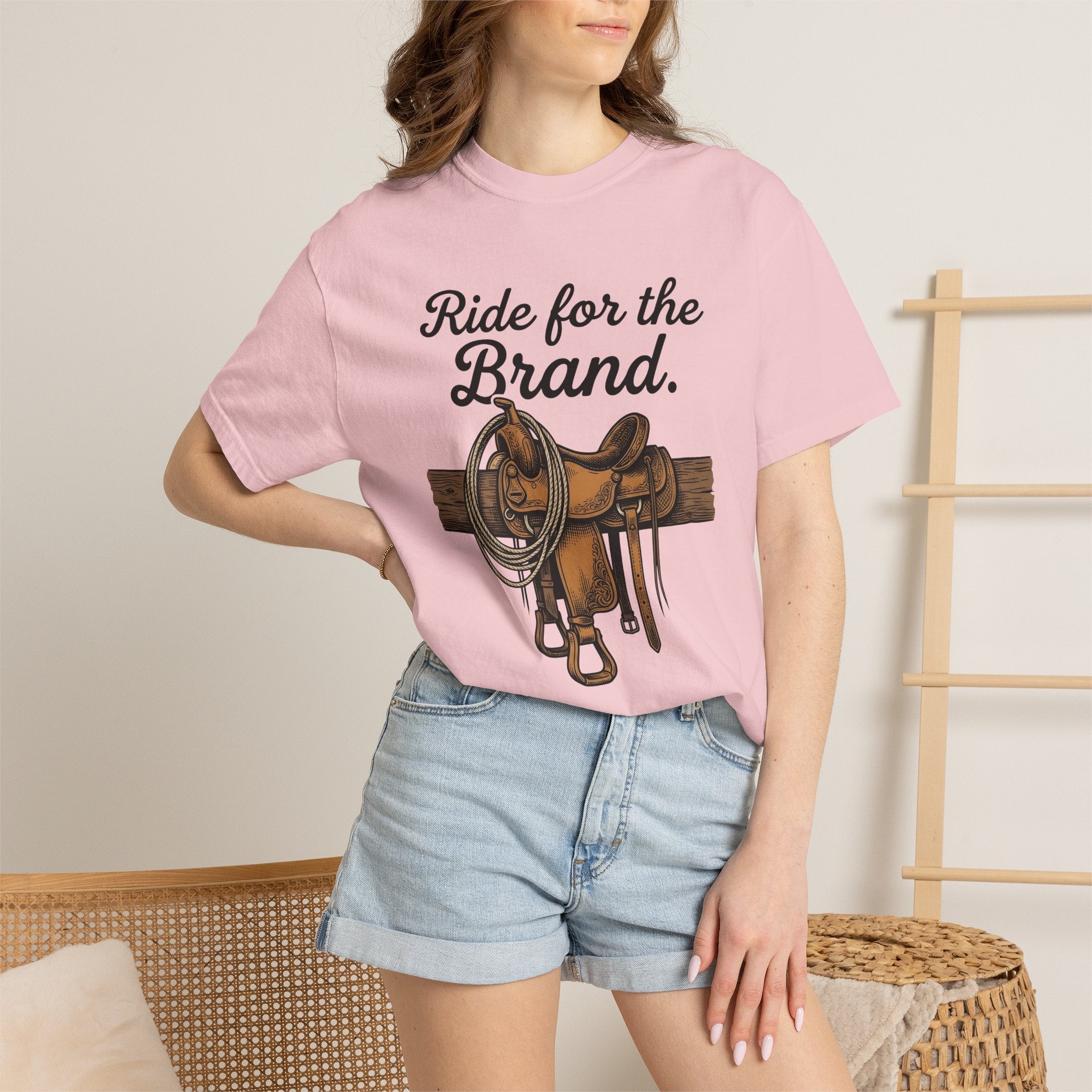 Leather Saddle Shirt Cowgirl Livestock Gift Women Distressed Tee Saddle T-Shirt Rodeo Fan Vintage Tshirt Livestock Graphic Doodle Noose