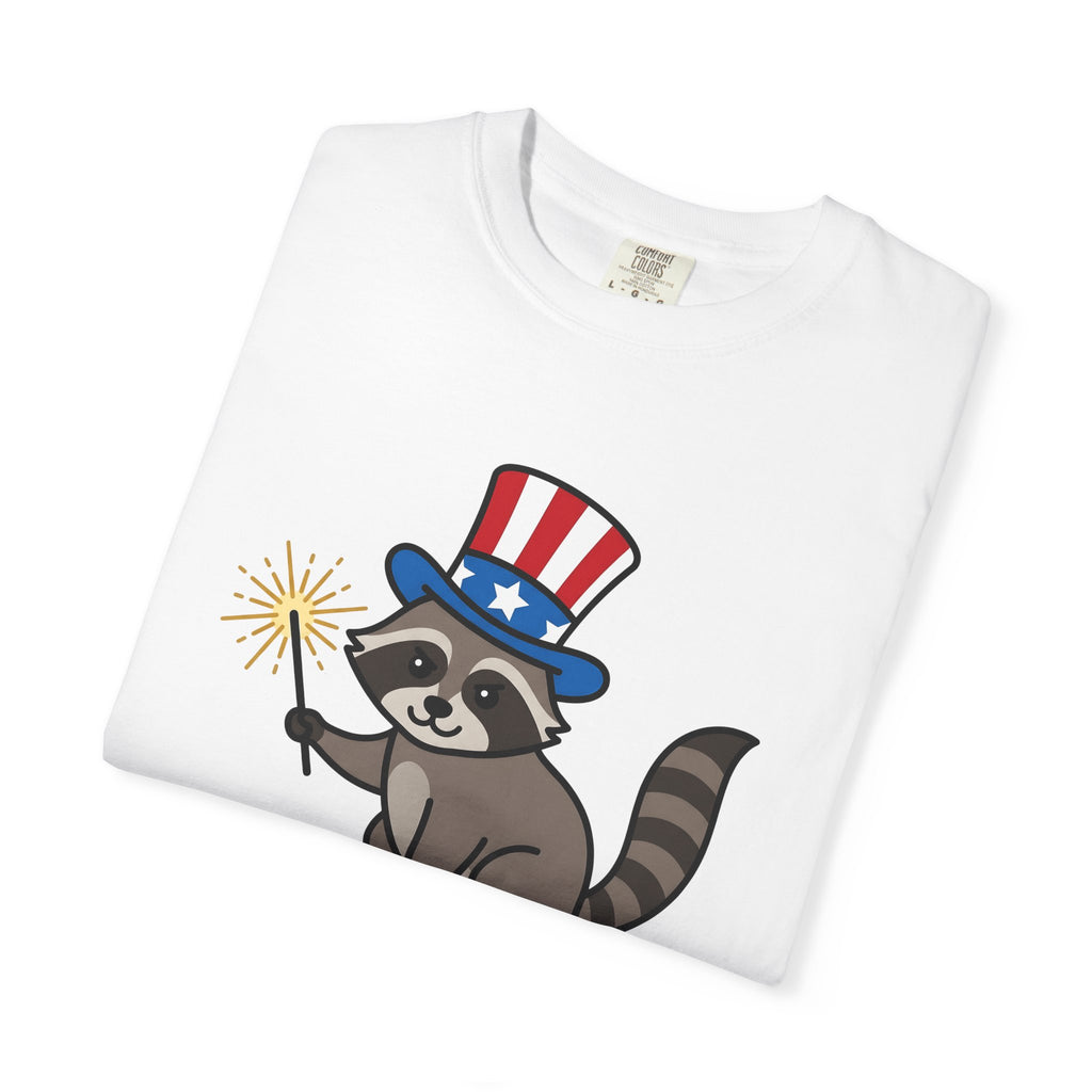Raccoon Shirt 4th Of July Animal Gift Women Cartoon Tee Trash Panda T-Shirt Patriot Fan Cartoonish Tshirt Wildlife Graphic Retro Sparkler