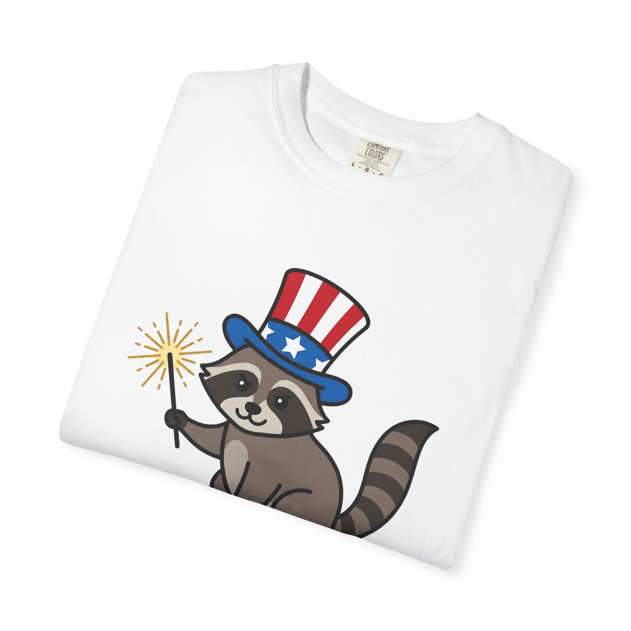Raccoon Shirt 4th Of July Animal Gift Women Cartoon Tee Trash Panda T-Shirt Patriot Fan Cartoonish Tshirt Wildlife Graphic Retro Sparkler
