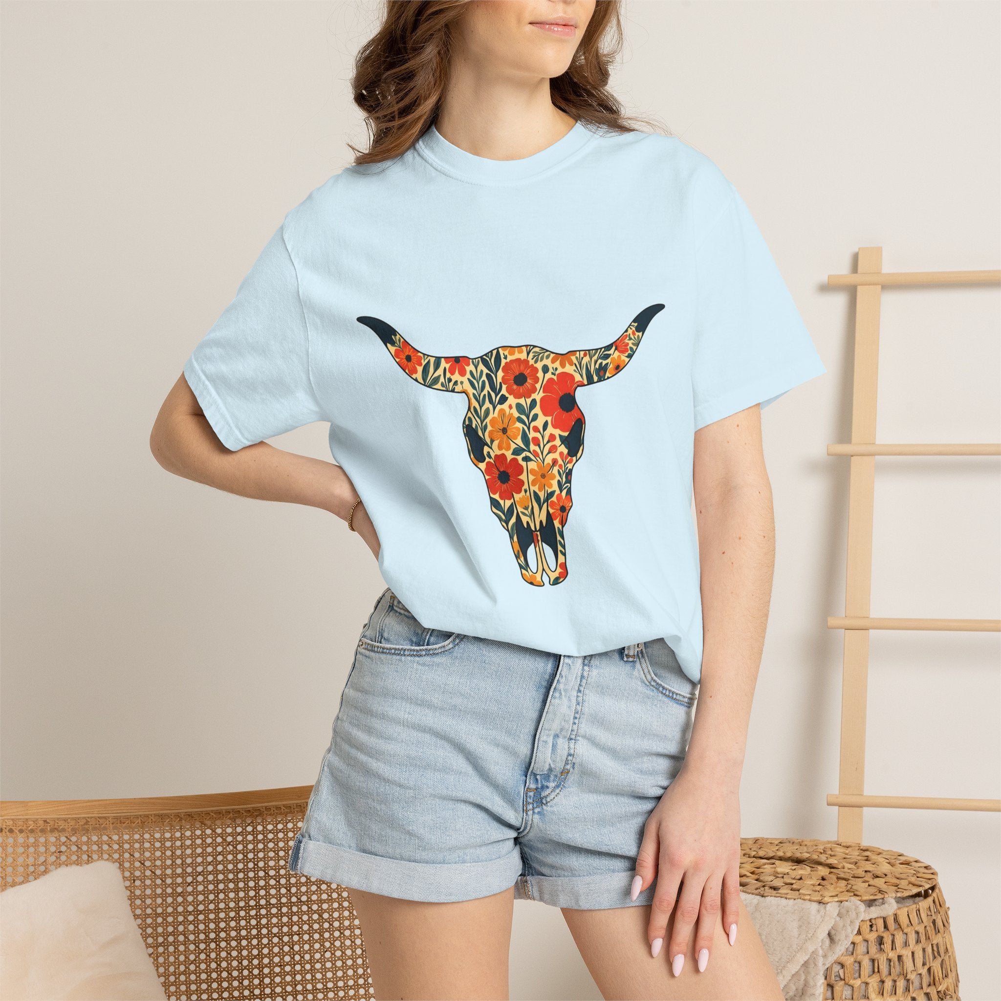 Steer Skull Shirt Cowgirl Ranch Gift Women Southwestern Tee Bull Skull T-Shirt Rodeo Fan Western Tshirt Farm Graphic Sketch Prairie Flowers
