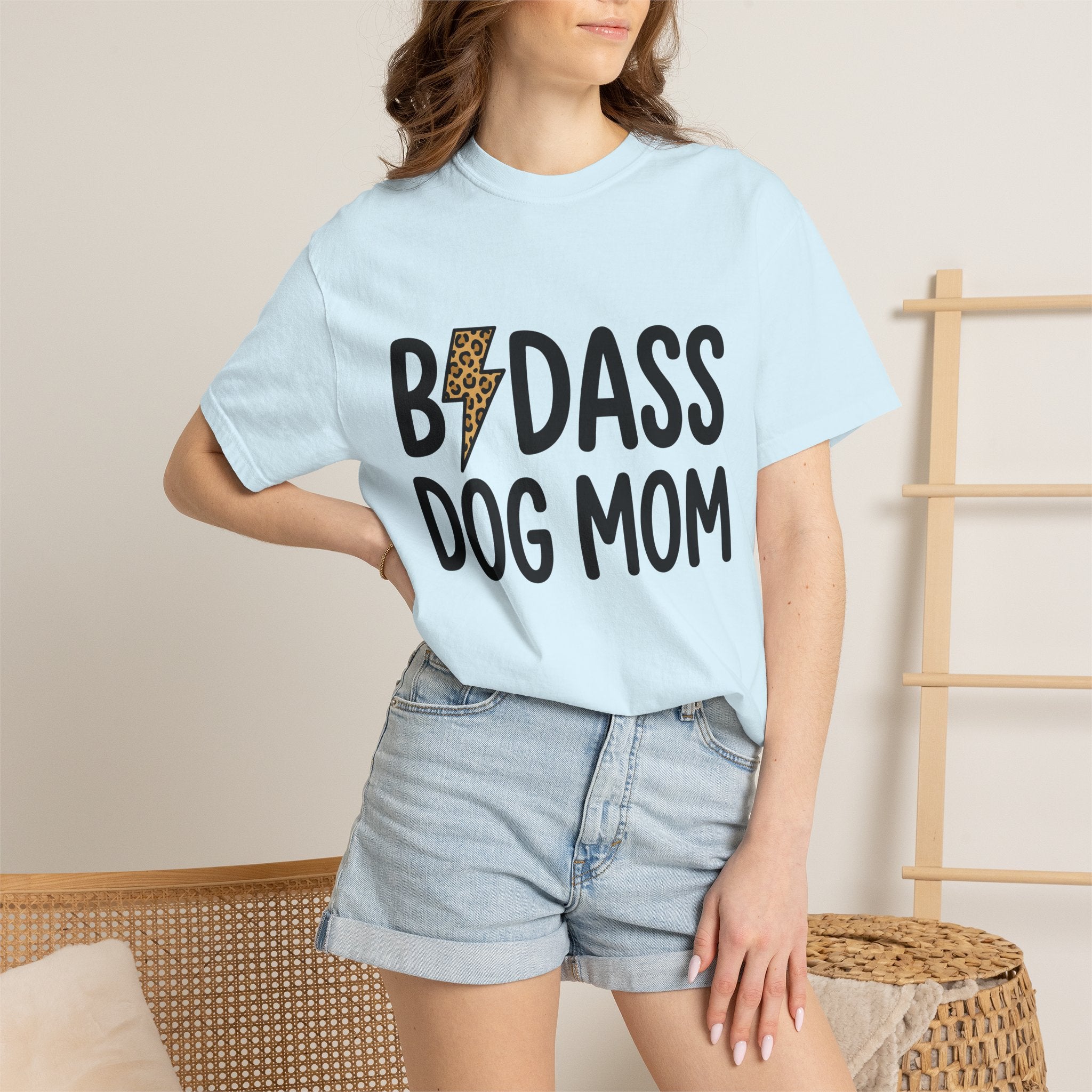 Electric Bolt Shirt Dog Mother Gift Women Sharp Tee Lightning T-Shirt Dog Enthusiast Edgy Tshirt Mom Graphic Clean Cat Print Tshirt