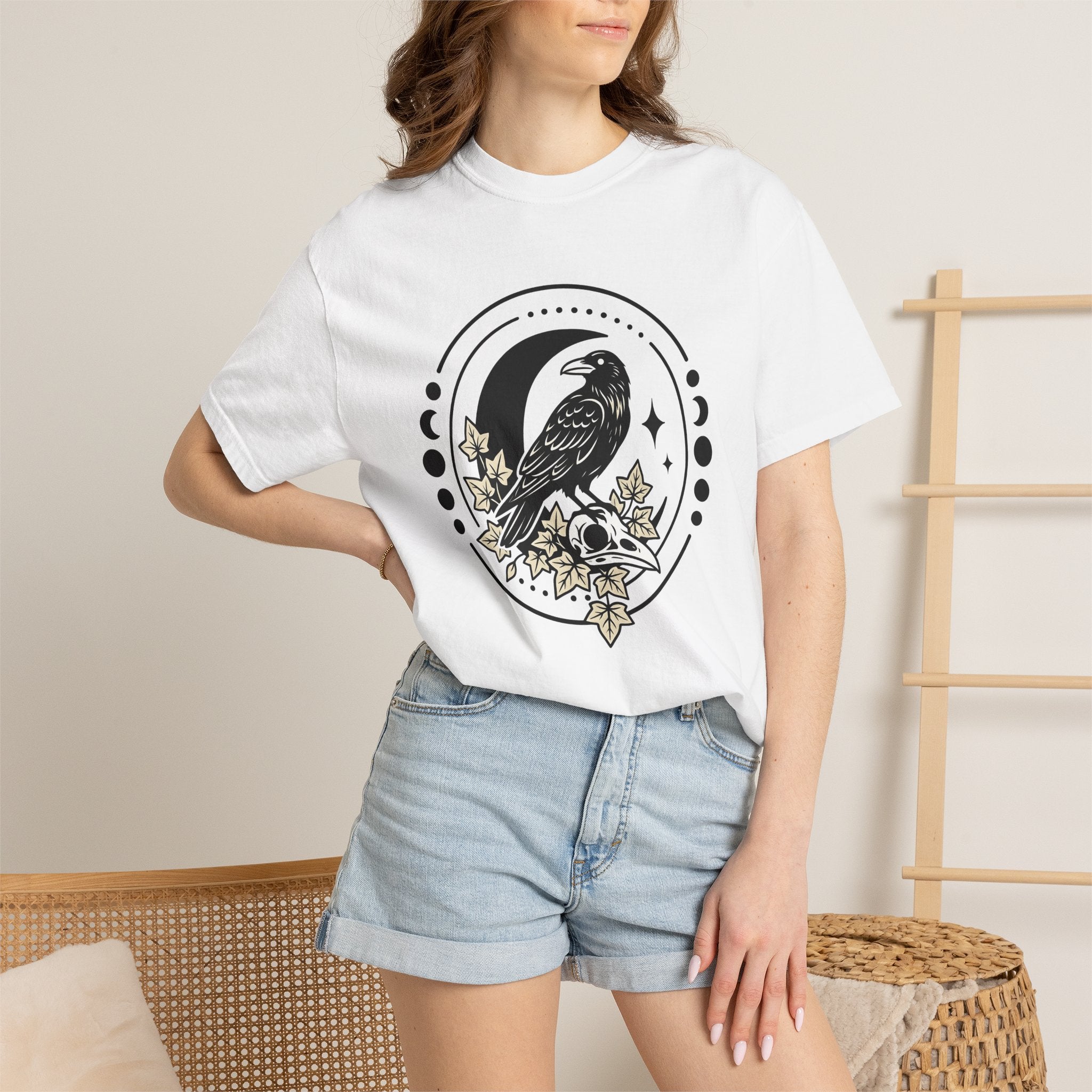 Black Bird Skull Shirt Cottagecore Occult Gift Women Indie Tee Raven T-Shirt Homebody Fan Bohemian Tshirt Mystic Graphic Classic Moon Cycle