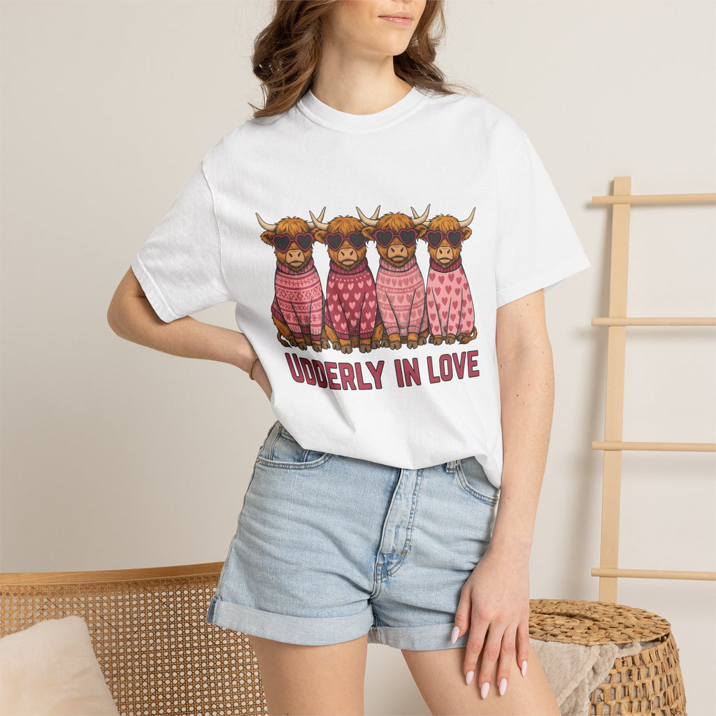 Highland Cattle Shirt St. Valentine's Day Pets Gift Women Cartoon Style Tee Cow T-Shirt Valentine Fan Cartoony Tshirt Animal Graphic