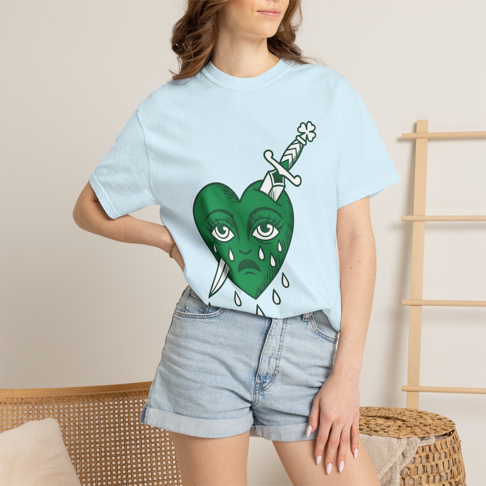 Green Heart Face Shirt St Patricks Day Love Gift Women Tattoo Tee Heart Face T-Shirt Shamrock Fan Tattooed Tshirt Romance Graphic Vintage