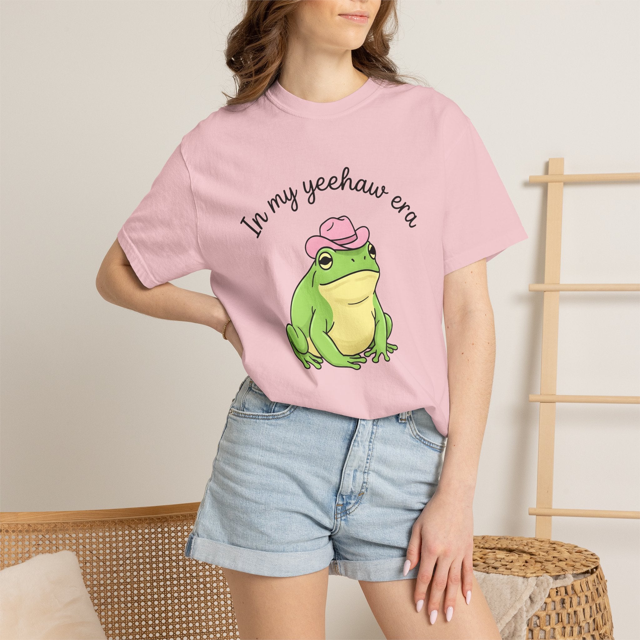 Frog Cowboy Hat Shirt Funny Wildlife Gift Women Caricature Tee Toad T-Shirt Humor Fan Cartoon Tshirt Animal Graphic Doodle Pink Hat Tshirt