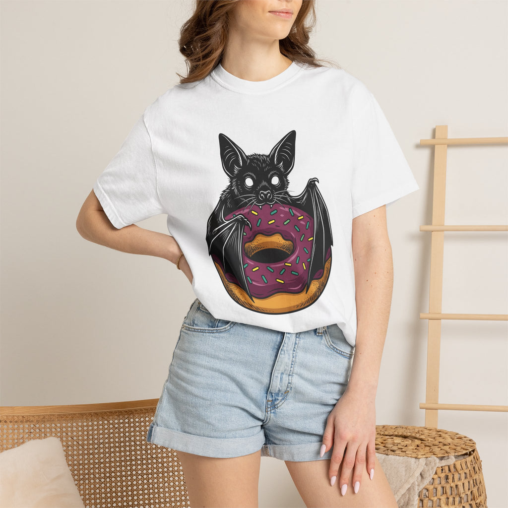Bat Pastry Shirt Desserts Wildlife Gift Women Modern Tee Croissant T-Shirt Dessert Fan Retro Tshirt Animal Graphic Vintage Confetti Tshirt