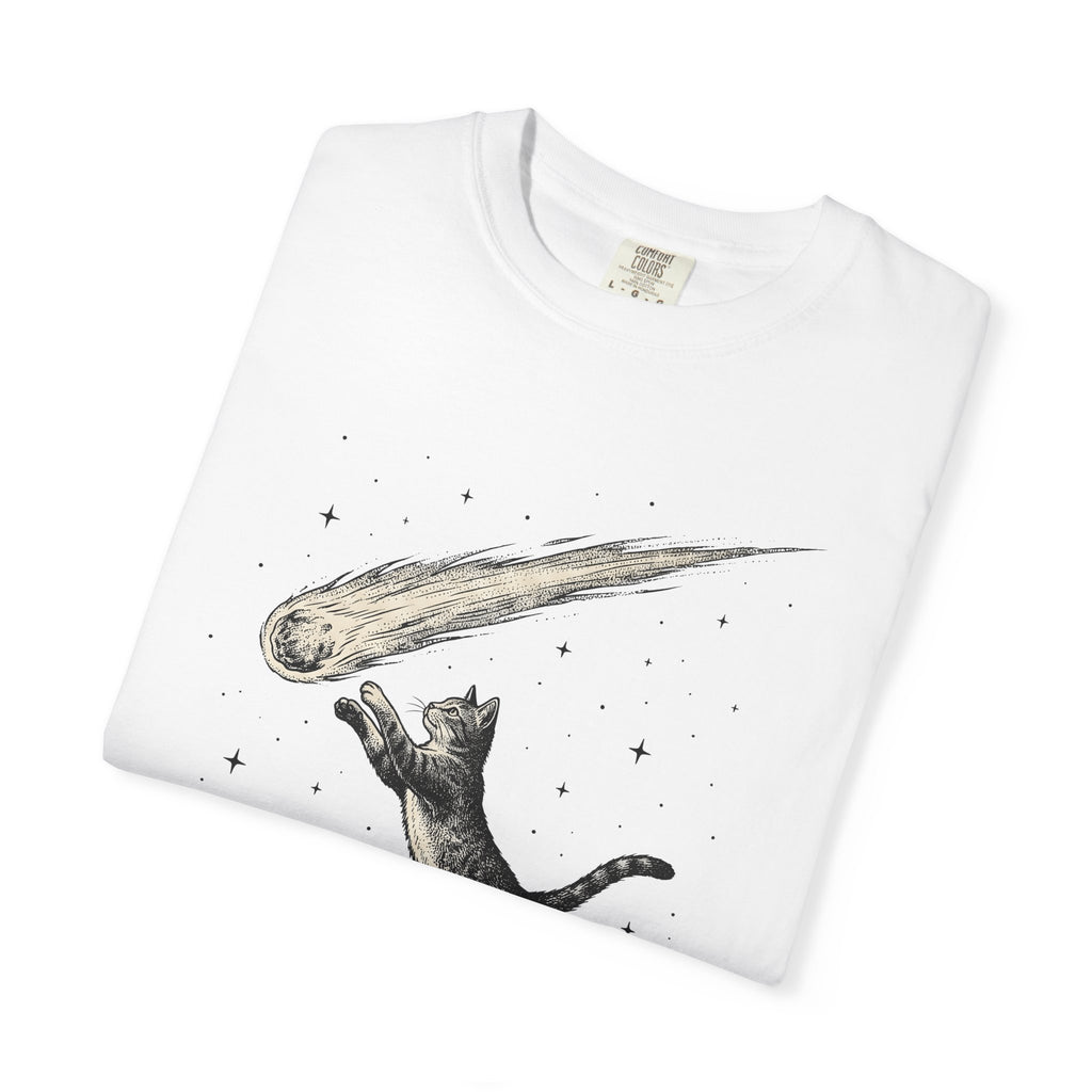 Leaping Cat Shirt Cat Galaxy Gift Women Retro Tee Kitten T-Shirt Cat Fan Feline Tshirt Cosmic Graphic Sketch Falling Star Tshirt