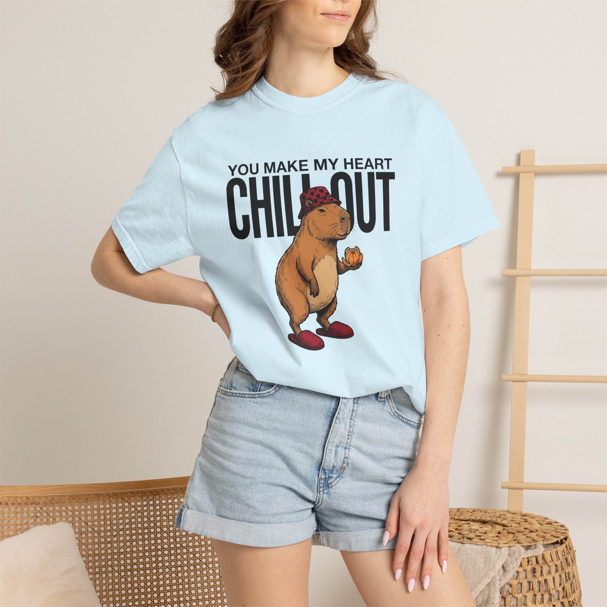 Capybara Graphic Shirt St. Valentine's Day Animal Gift Women Hand Drawn Tee Rodent T-Shirt Valentine Fan Illustrated Tshirt Creature Graphic