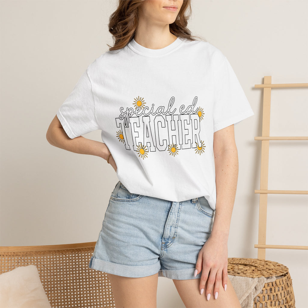 Sunny Icon Shirt Teacher Learning Gift Women Cartoon Tee Sun T-Shirt Educator Enthusiast Illustration Design Modern Line Art Sun Tshirt