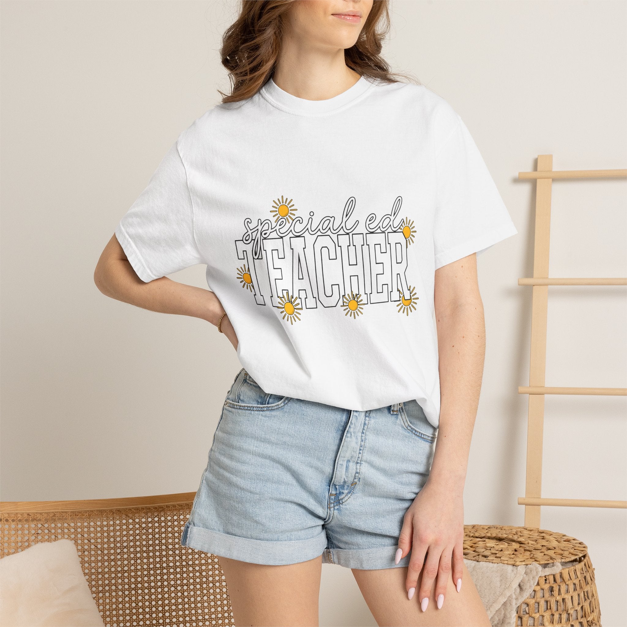 Sunny Icon Shirt Teacher Learning Gift Women Cartoon Tee Sun T-Shirt Educator Enthusiast Illustration Design Modern Line Art Sun Tshirt