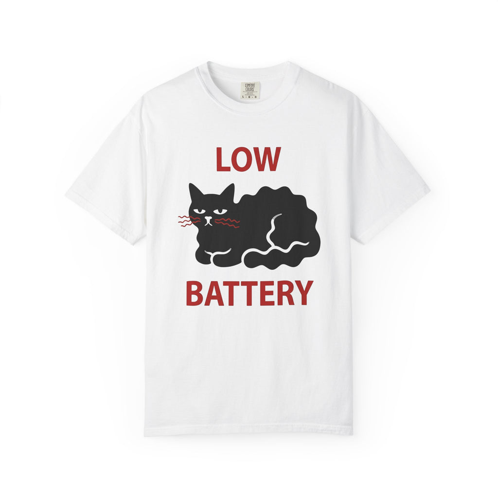 Black Cat Shirt Cat Humor Gift Women Bold Graphic Tee Kitty T-Shirt Feline Fan Graphic Design Illustration Minimalist Wavy Lines Tshirt