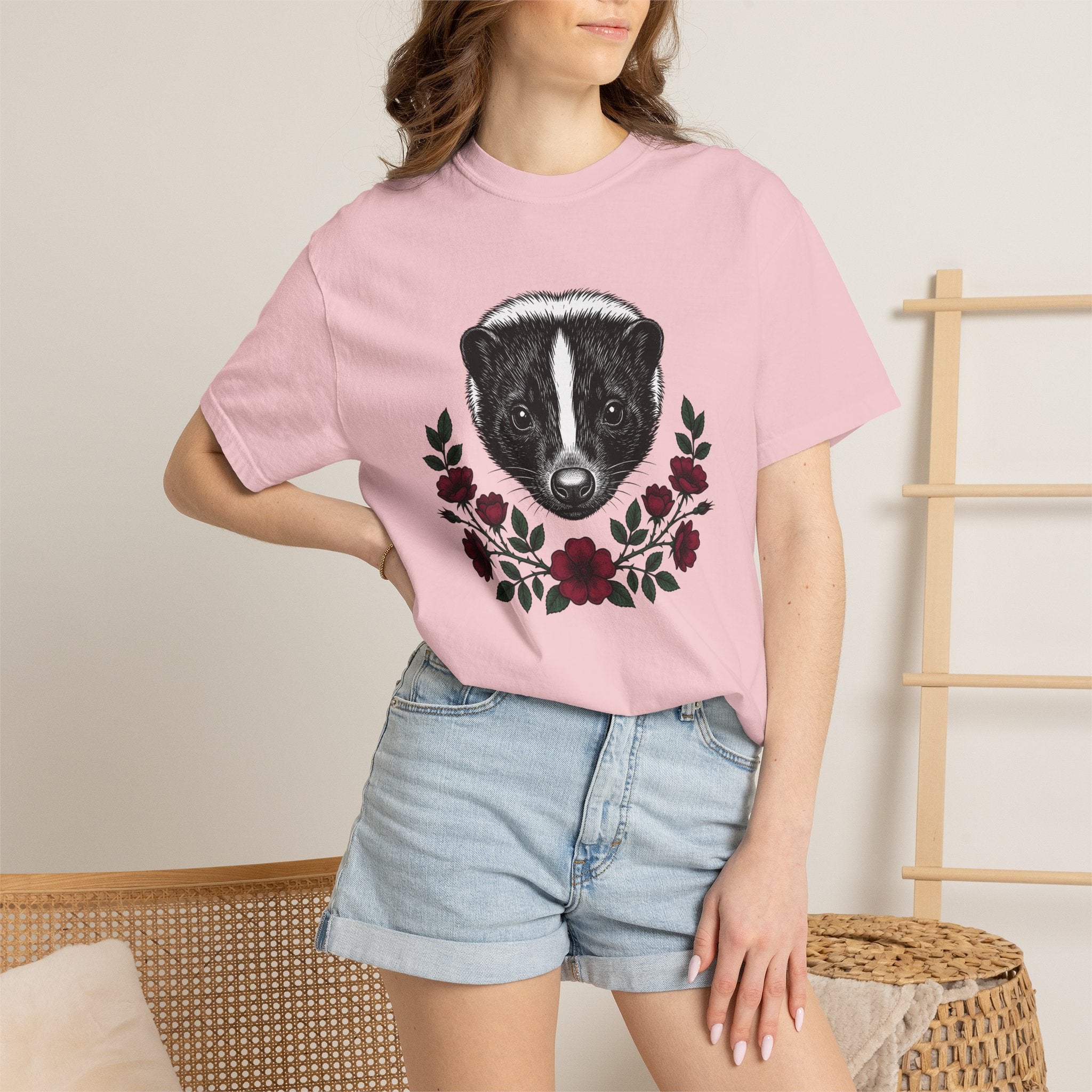 Skunk Face Shirt Animal Nature Gift Women Hand Drawn Tee Stinkpot T-Shirt Wildlife Fan Illustrated Graphic Design Vintage Floral Tshirt