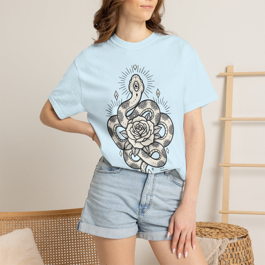 Serpent Flower Shirt Boho Chic Magic Gift Women Ink Tee Snake Flower T-Shirt Bohemian Fan Tattoo Tshirt Mystical Graphic Sketch Pattern