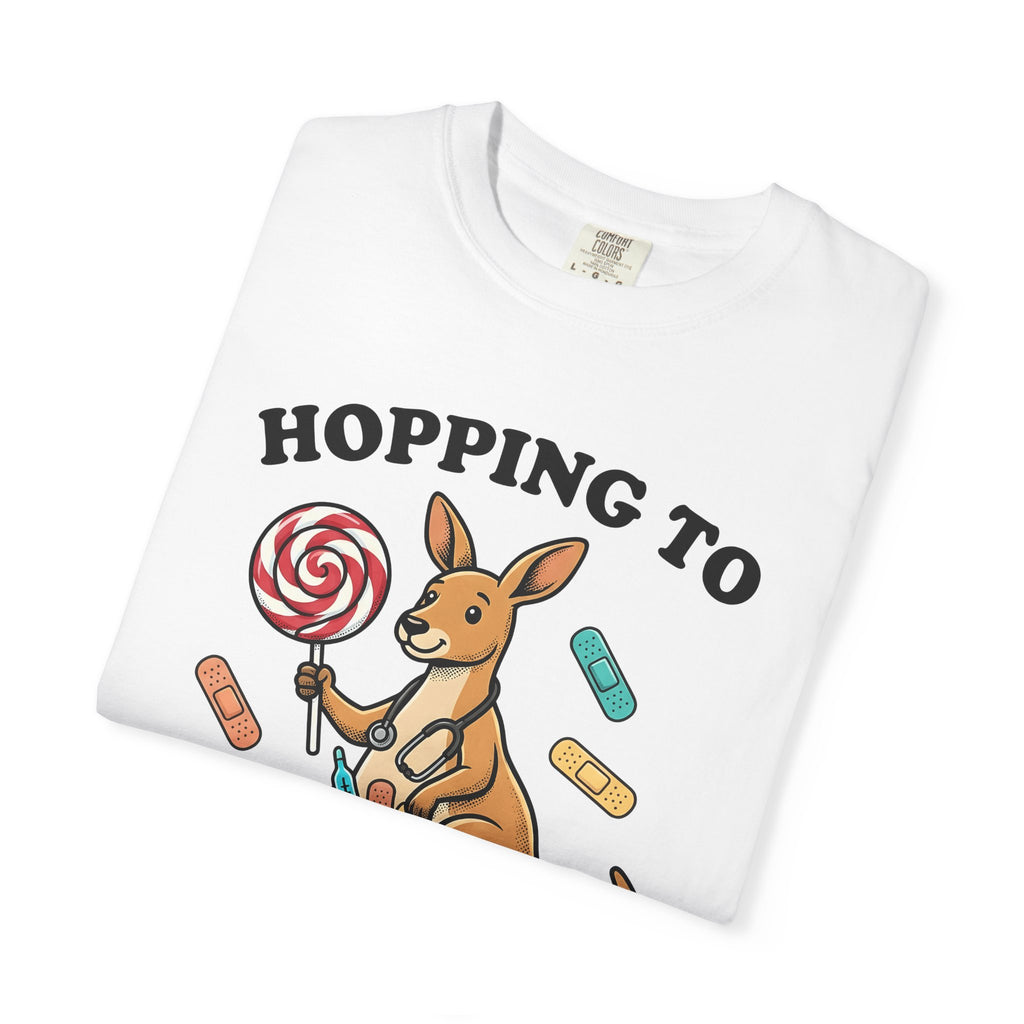 Kangaroo Nurse Shirt Nurses Wildlife Gift Women Comic Tee Roo T-Shirt Nursing Enthusiast Cartoon Tshirt Animal Graphic Vintage Stethoscope