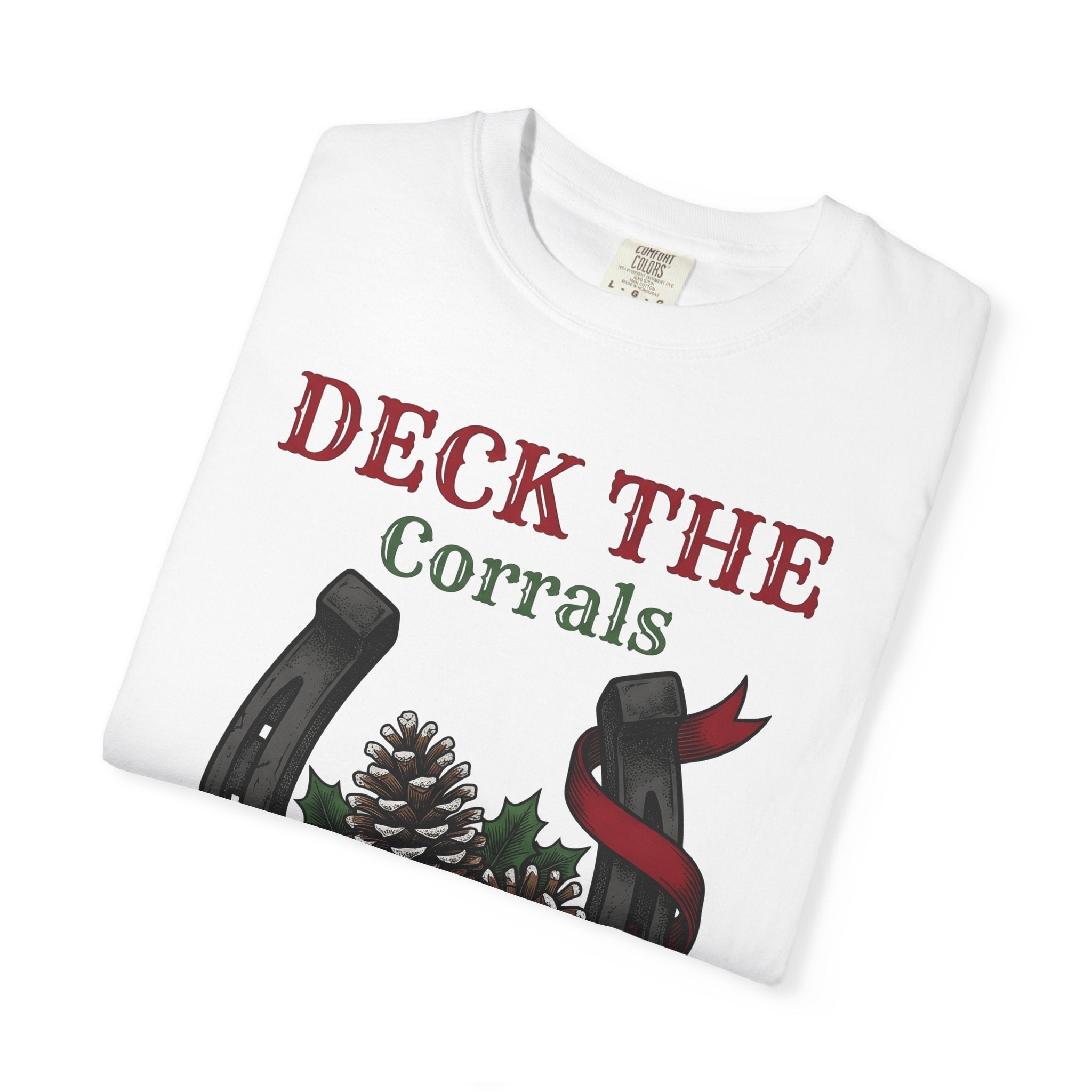 Horseshoe Pinecone Shirt Christmas Western Gift Women Rustic Tee Pinecone T-Shirt Xmas Fan Country Graphic Tshirt Vintage Holly Tshirt