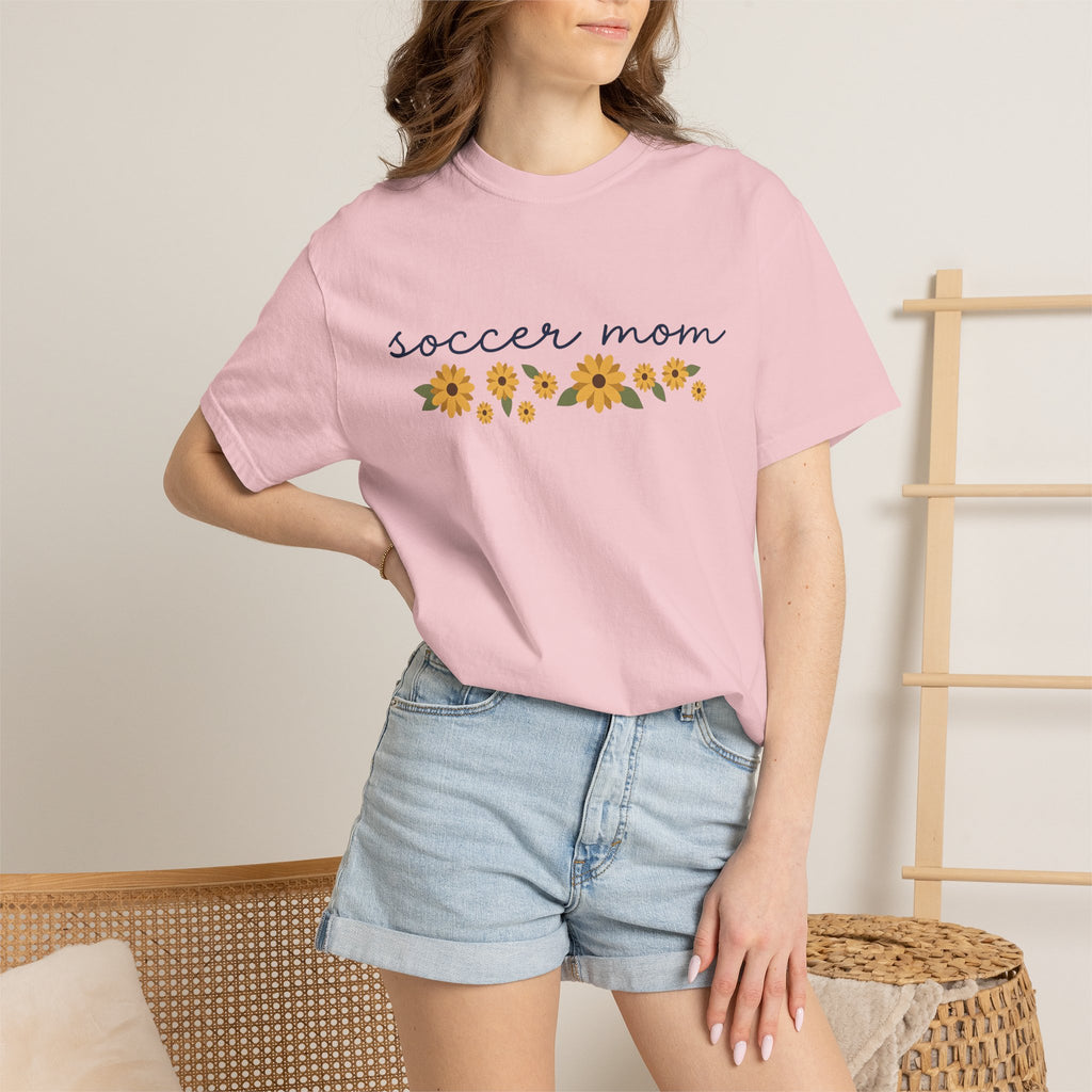 Sunflower Design Shirt Soccer Mom Fitness Gift Women Rustic Tee Sunflower T-Shirt Mom Fan Country Tshirt Athlete Graphic Clean Bloom Tshirt