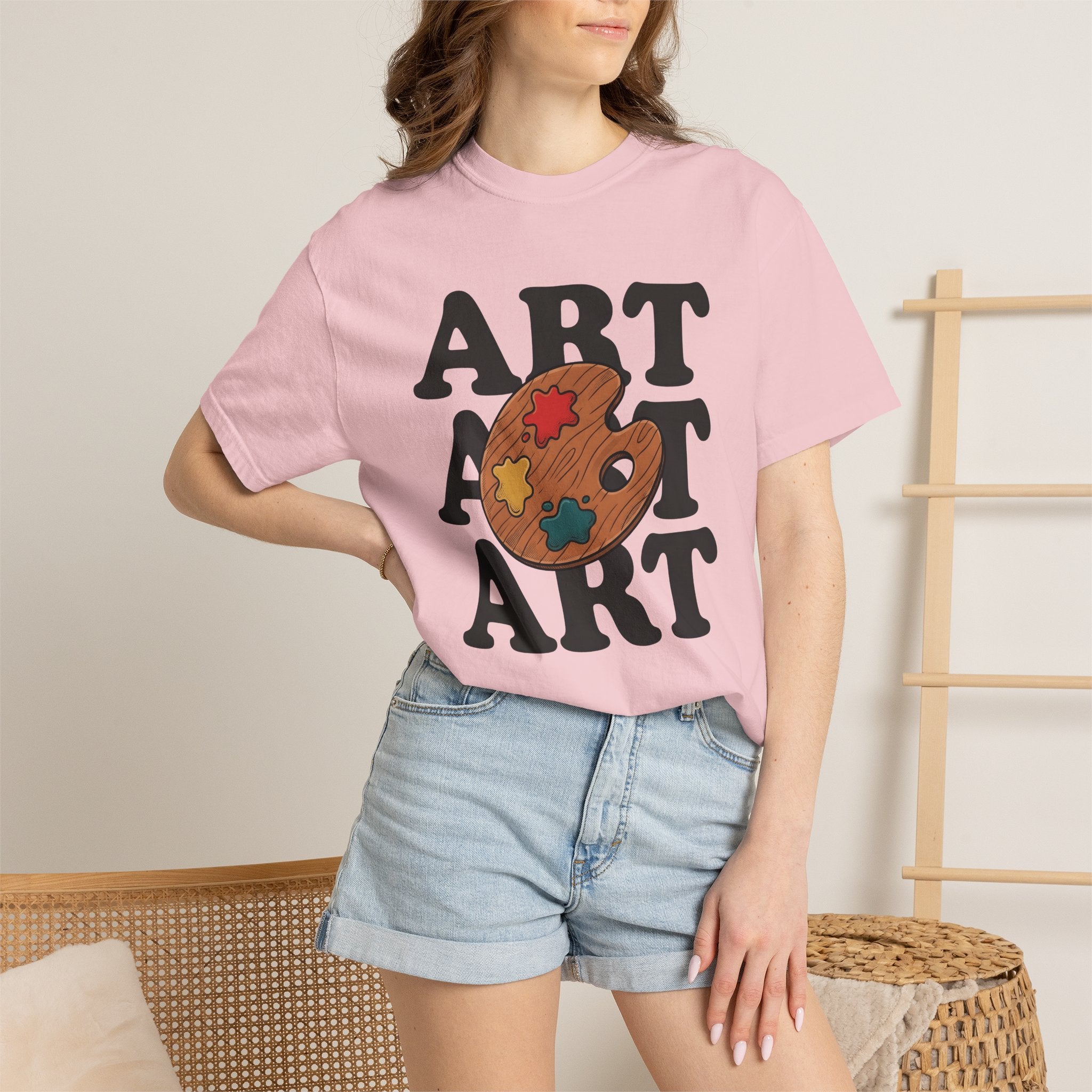 Paint Palette Shirt Art Teacher Creative Gift Women Bold Graphic Tee Palette T-Shirt Artistic Enthusiast Graphic Tshirt Imaginative Graphic