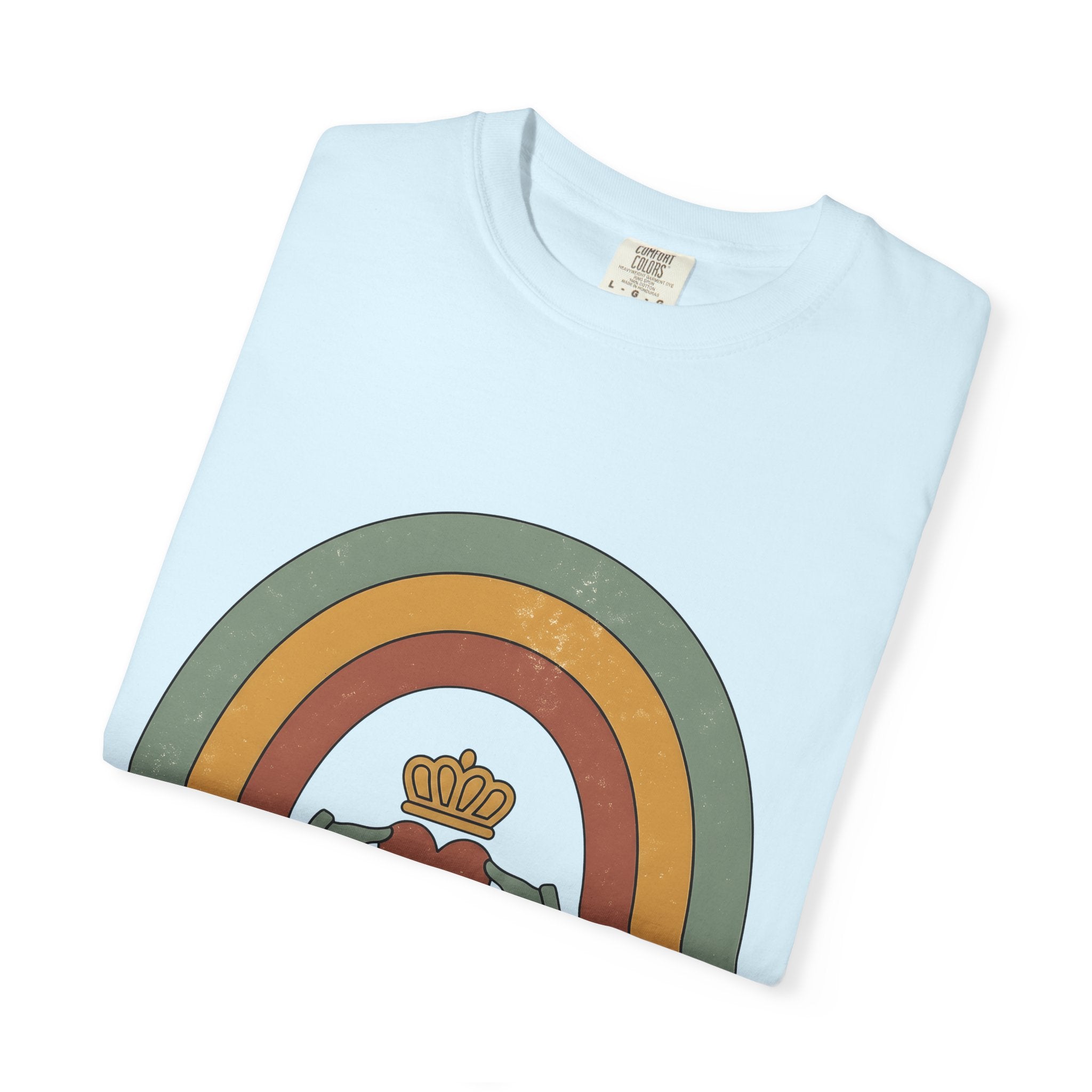 Claddagh Rainbow Shirt St Patrick's Day Celtic Gift Women Bohemian Tee Shamrock T-Shirt Luck Fan Celtic Knot Graphic Tshirt Retro Tiara