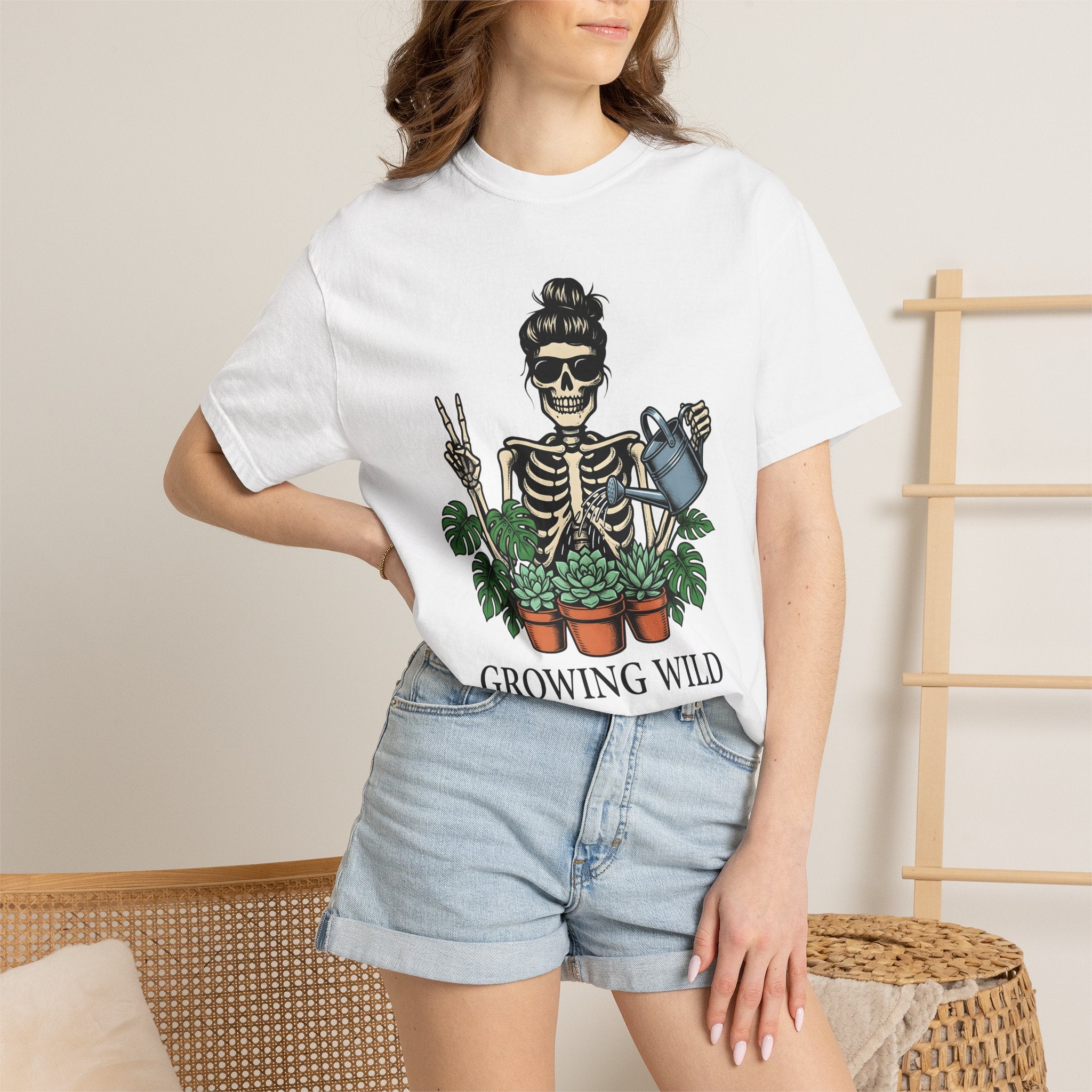 Skeleton Gardener Shirt Funny Plant Gift Women Bold Graphic Tee Skeleton T-Shirt Humor Fan Graphic Design Botany Retro Succulents Tshirt