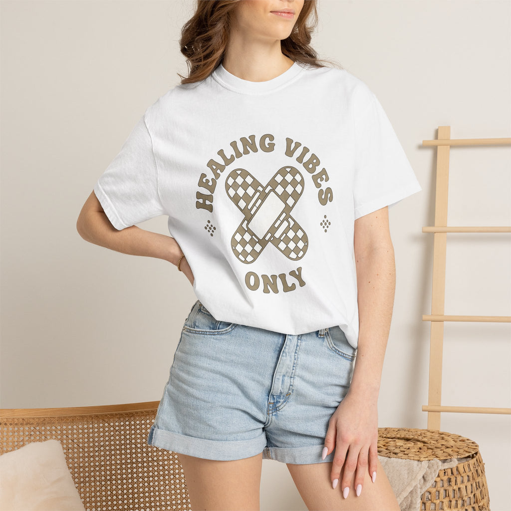Band Aid Design Shirt Nurses Health Gift Women Vintage Tee Bandage T-Shirt Nurse Enthusiast Retro Tshirt Wellness Graphic Simple Plaid Print