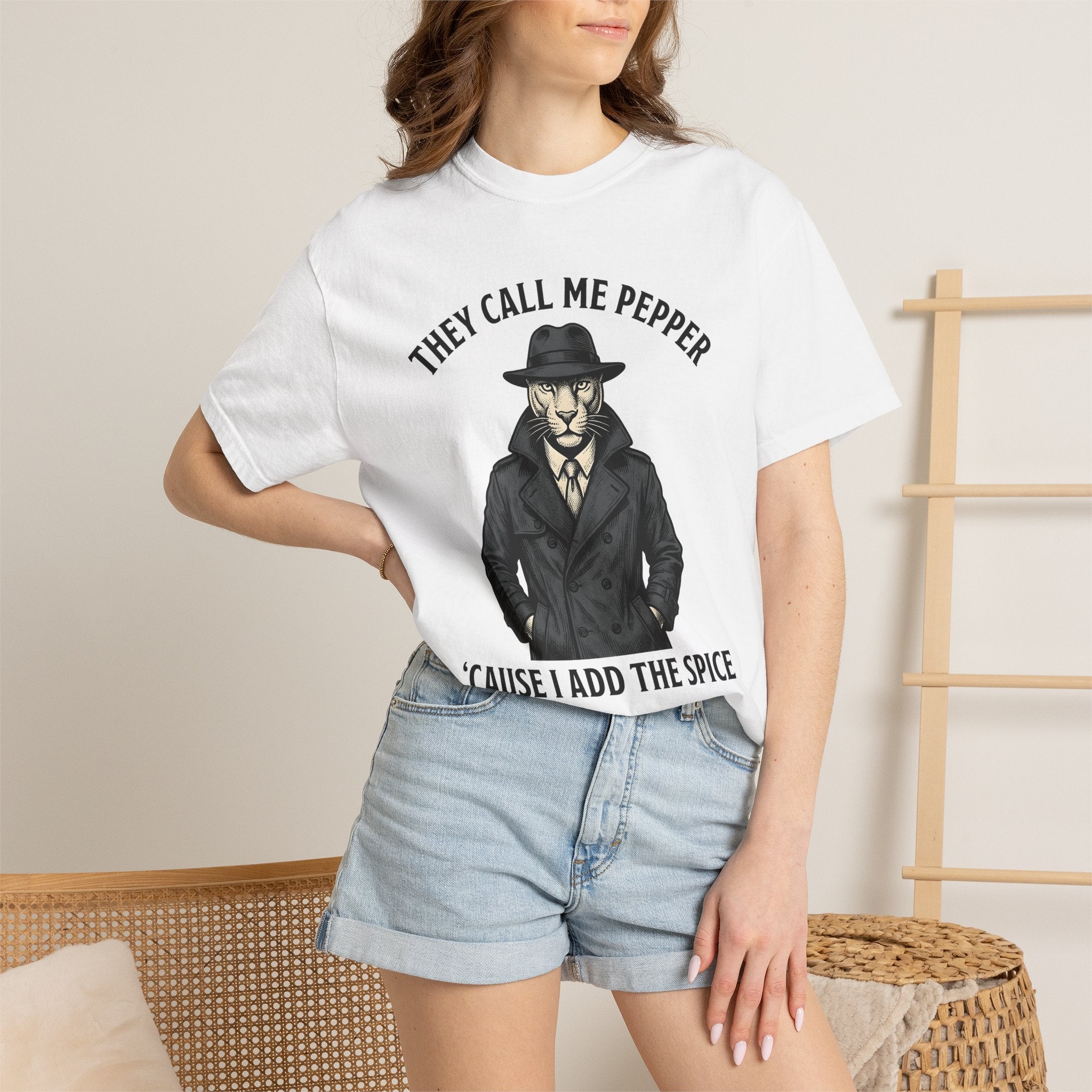 Cat Detective Shirt Animals Humor Gift Women Vintage Tee Kitty T-Shirt Pet Fan Feline Tshirt Funny Graphic Hand Drawn Trench Coat Tshirt