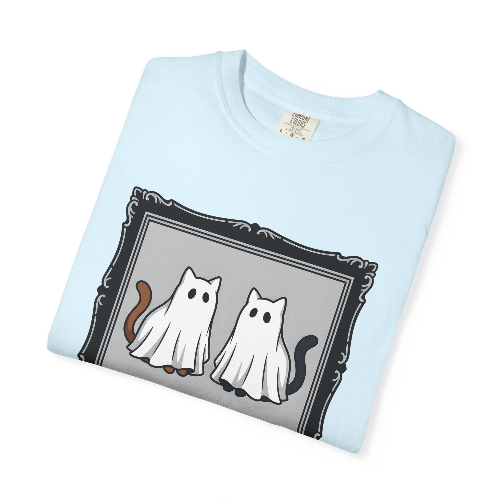 Ghost Cats Shirt Halloween Cat Gift Women Cartoon Tee Kitties T-Shirt Horror Fan Spooky Tshirt Feline Graphic Minimalist Ornate Frame Tshirt
