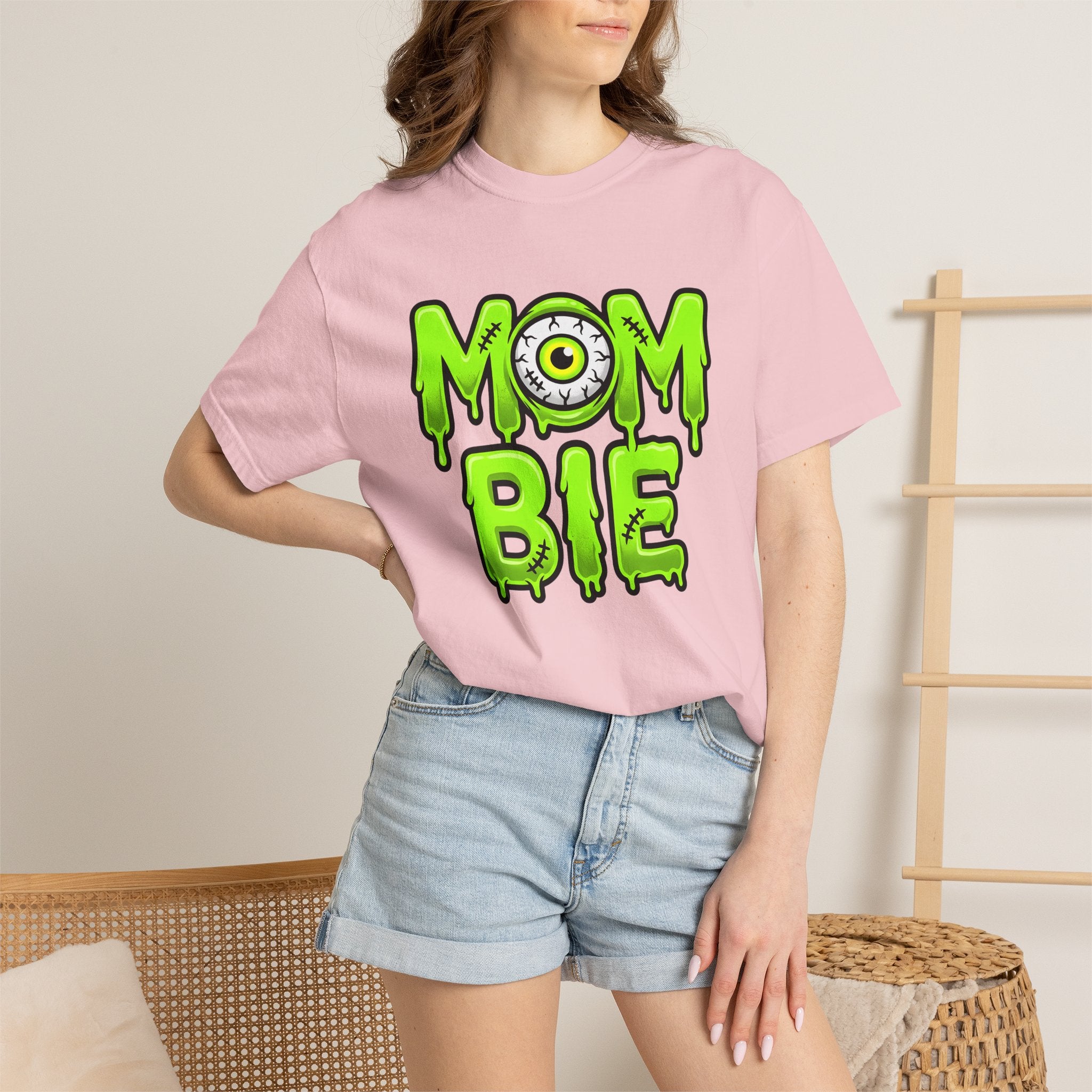 Undead Illustration Shirt Moms Fall Gift Women Comic Tee Zombie T-Shirt Mom Fan Cartoon Tshirt Autumn Graphic Thick Lines Eye Tshirt