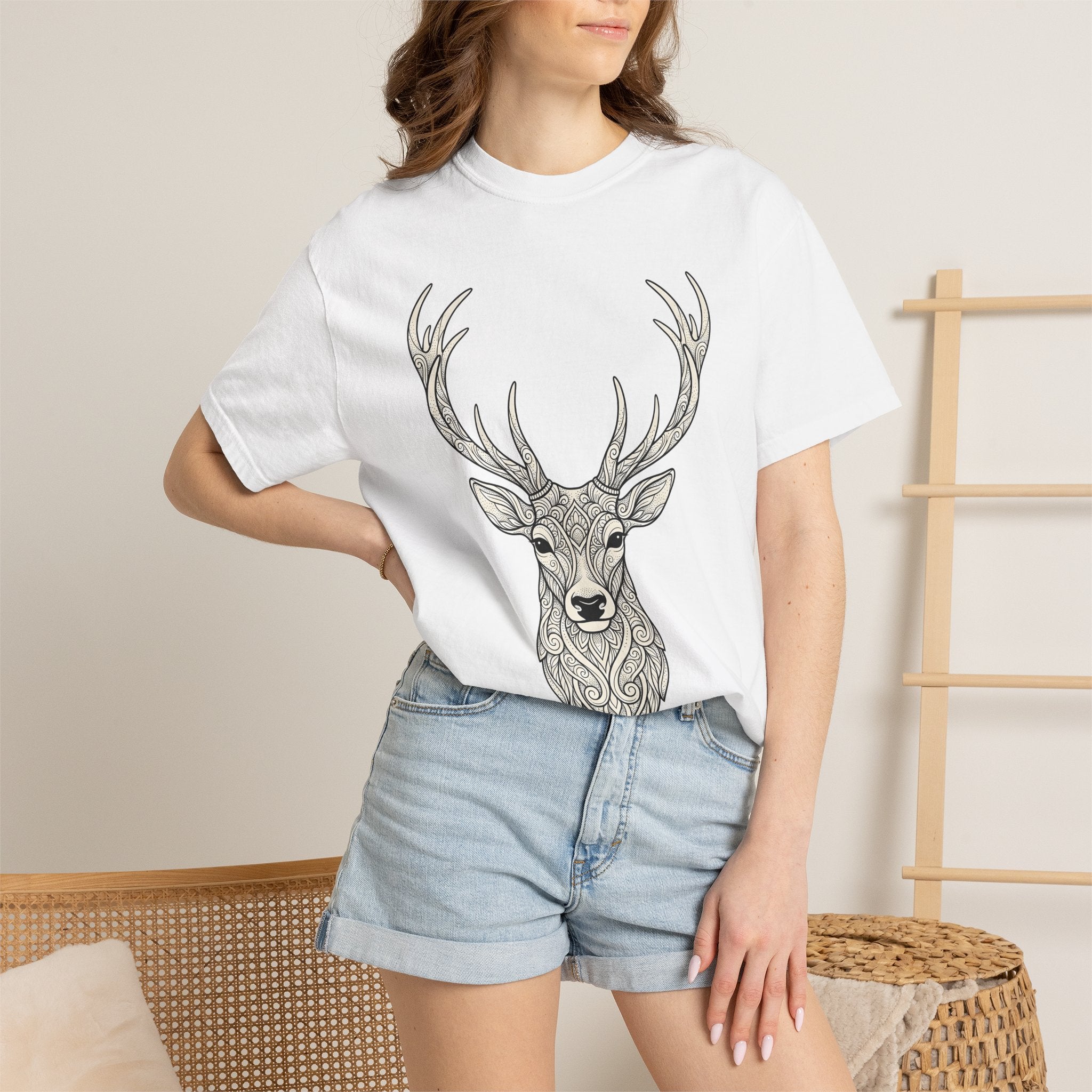 Deer Head Shirt Boho Chic Wildlife Gift Women Floral Tee Buck T-Shirt Bohemian Fan Botanical Tshirt Animal Graphic Sketch Horns Tshirt